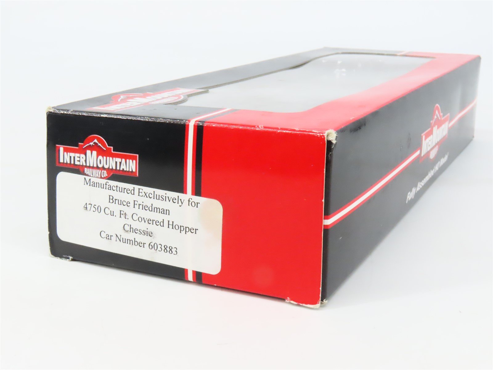 HO Scale InterMountain B&O Chessie System 3-Bay Covered Hopper #603883