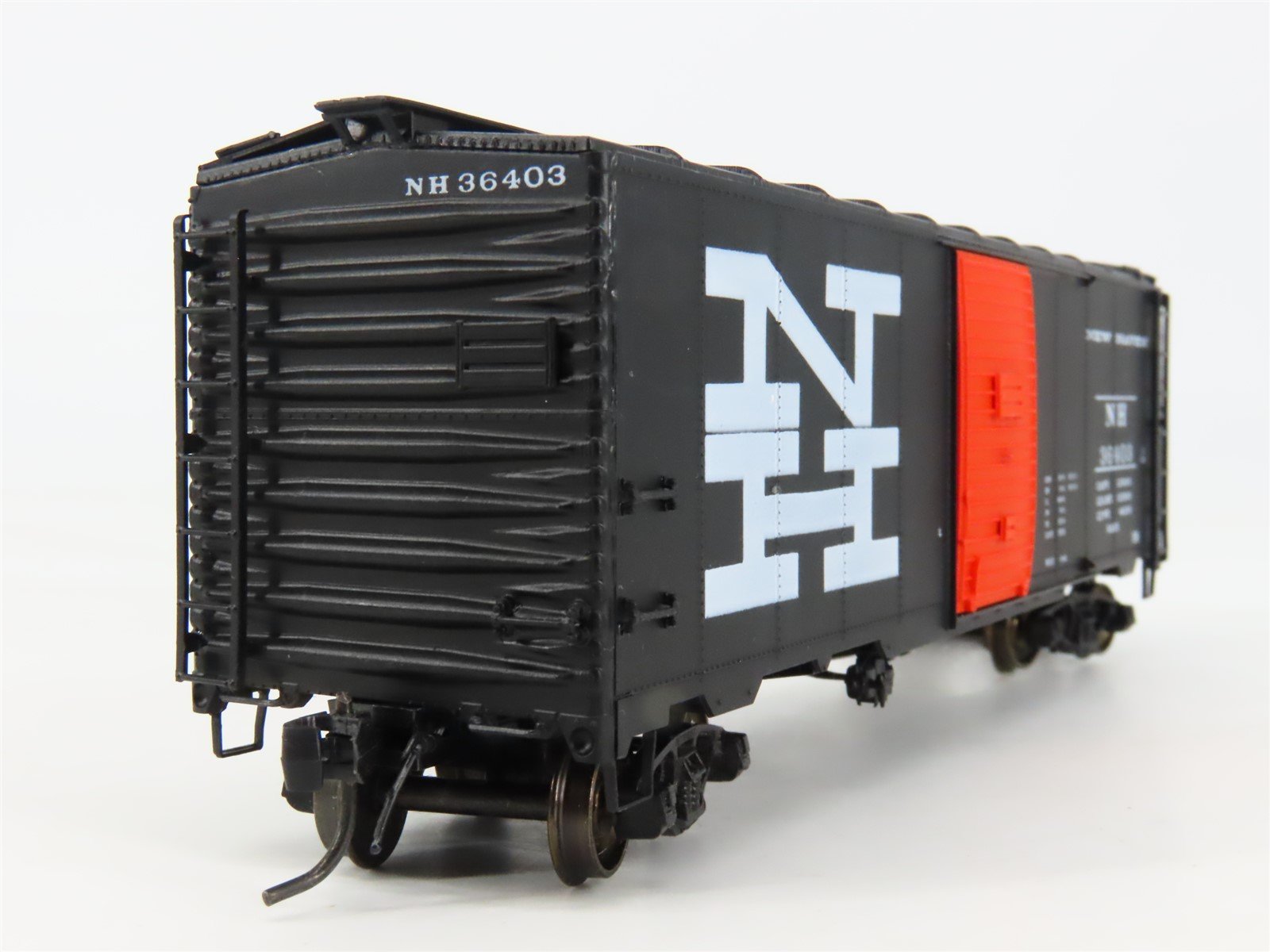 HO Scale InterMountain 45738-01 NH New Haven 40' AAR Single Door Box Car #36403