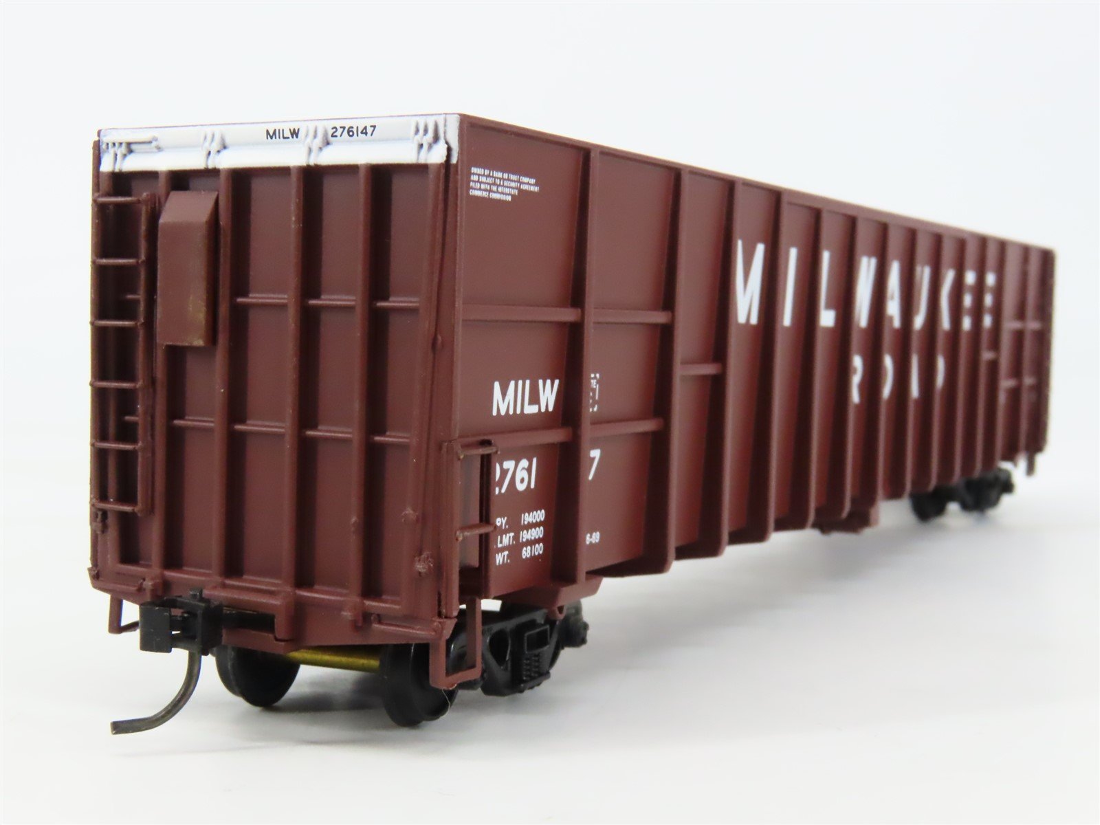 HO Scale Walthers 932-4055 MILW Milwaukee Road 61' Woodchip Gondola #276147