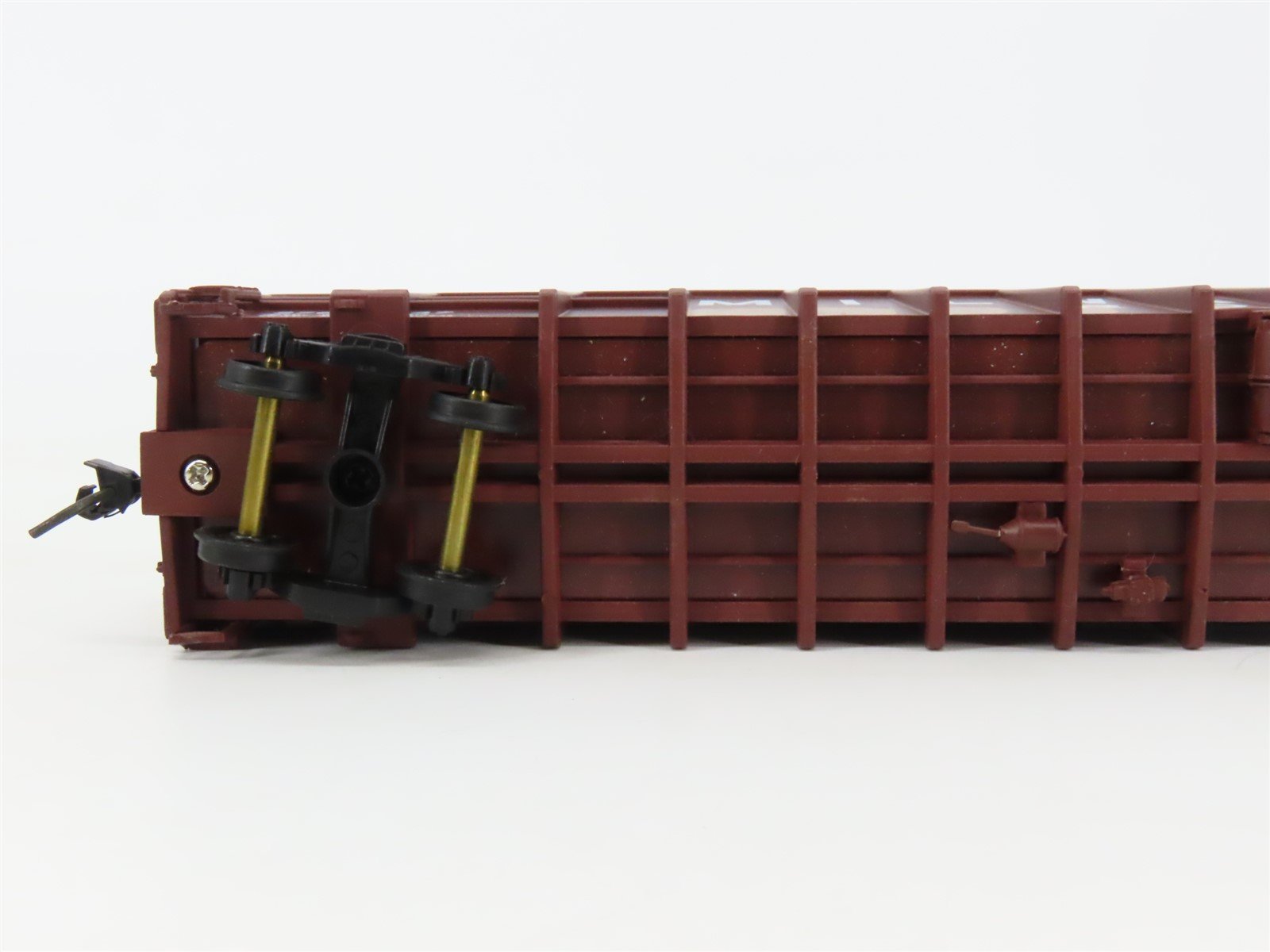 HO Scale Walthers 932-4055 MILW Milwaukee Road 61' Woodchip Gondola #276147