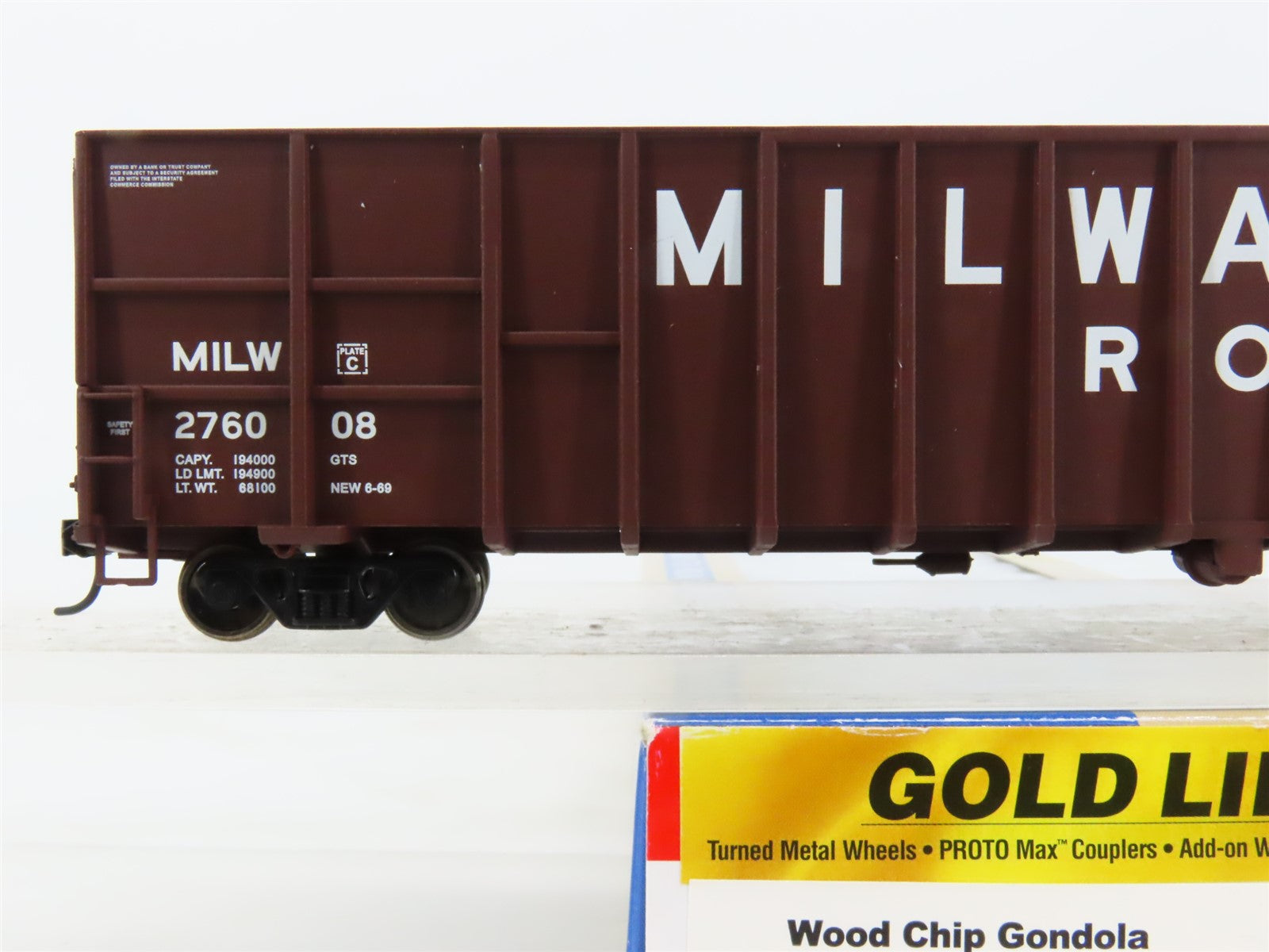 HO Scale Walthers Gold 932-4068 MILW Milwaukee Road 61' Woodchip Gondola #276008