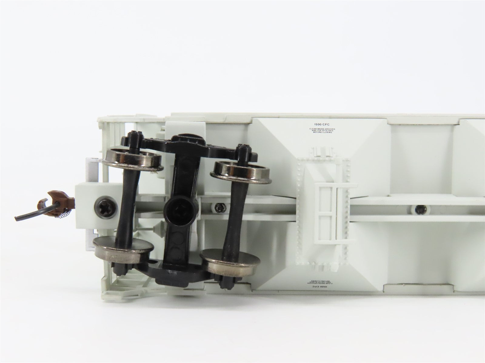 HO Scale Walthers Gold 932-5389 SOU Southern 3-Bay Trinity Covered Hopper #92265