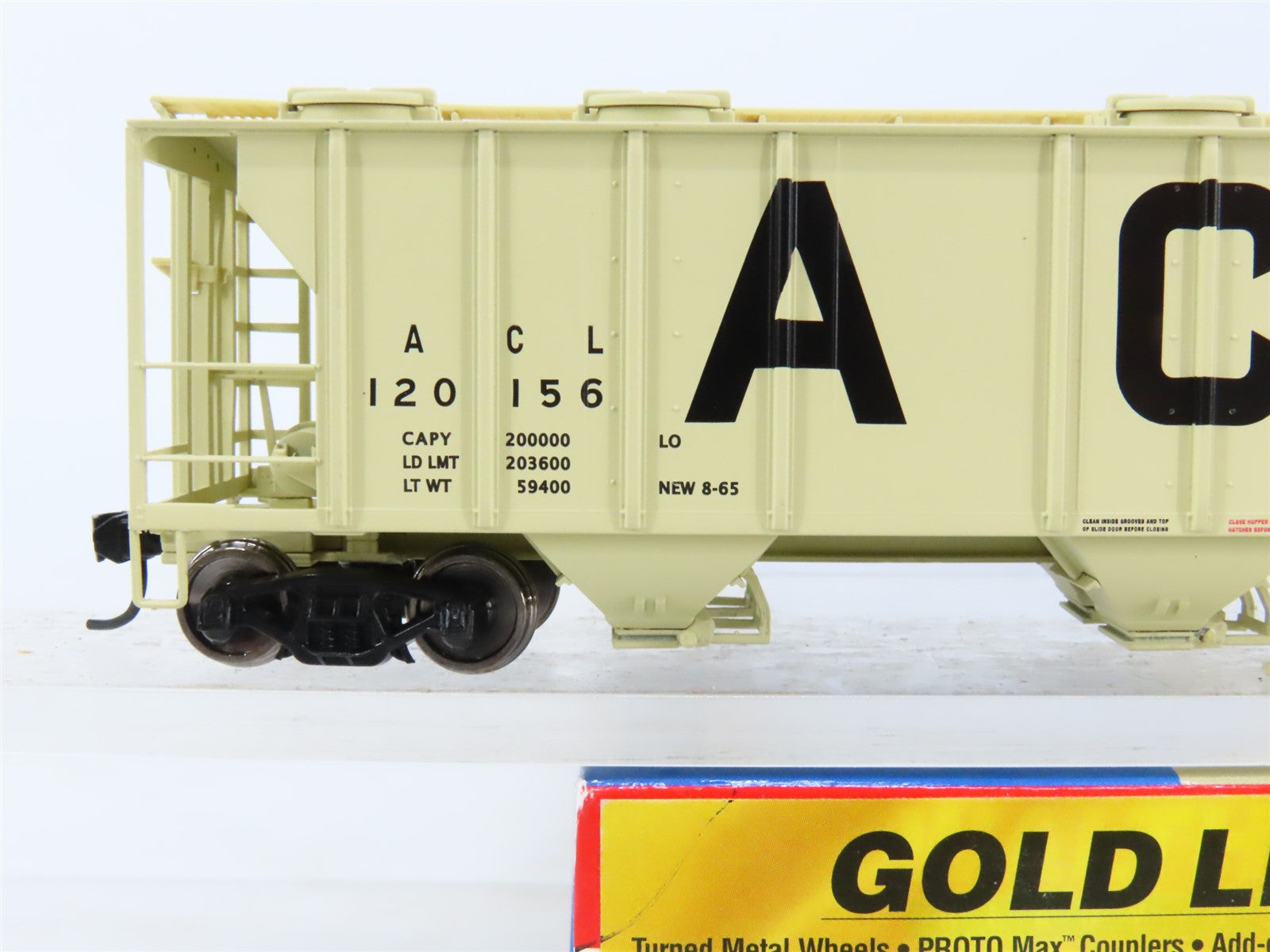 HO Walthers Gold 932-7986 ACL Atlantic Coast Line 3-Bay Covered Hopper #120156
