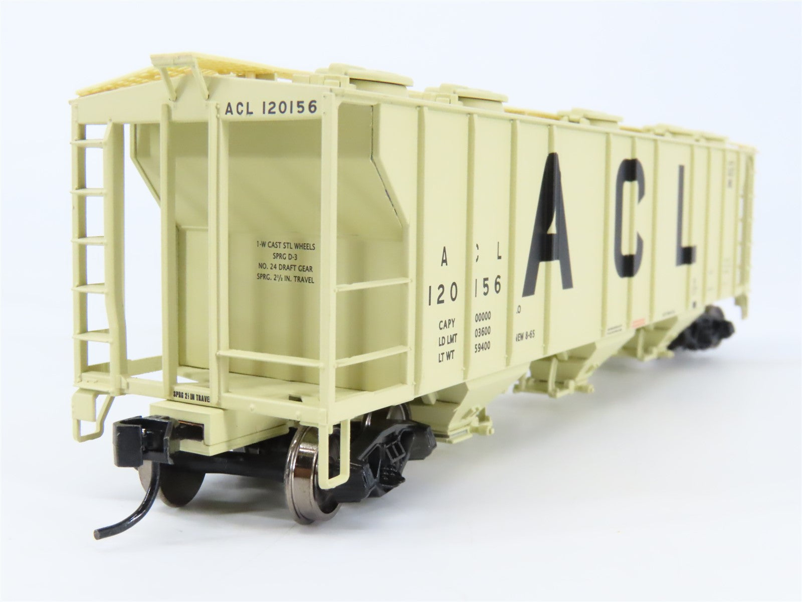 HO Walthers Gold 932-7986 ACL Atlantic Coast Line 3-Bay Covered Hopper #120156