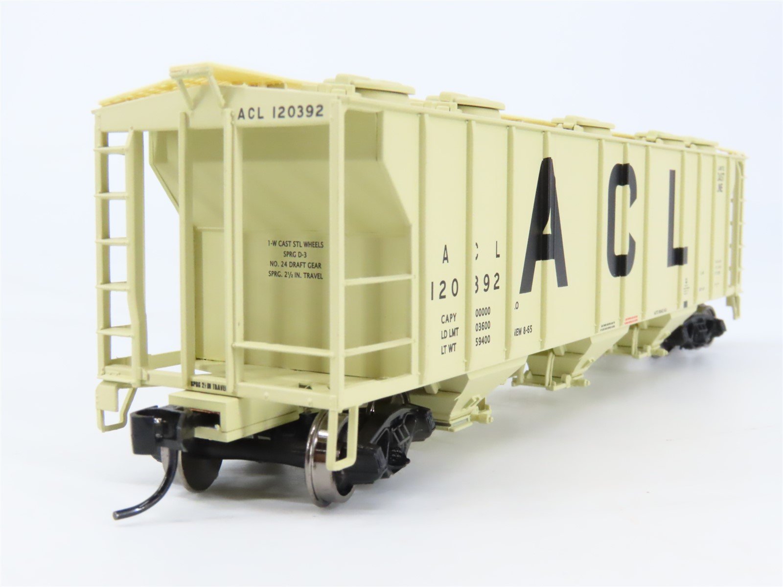 HO Walthers Gold 932-7987 ACL Atlantic Coast Line 3-Bay Covered Hopper #120392