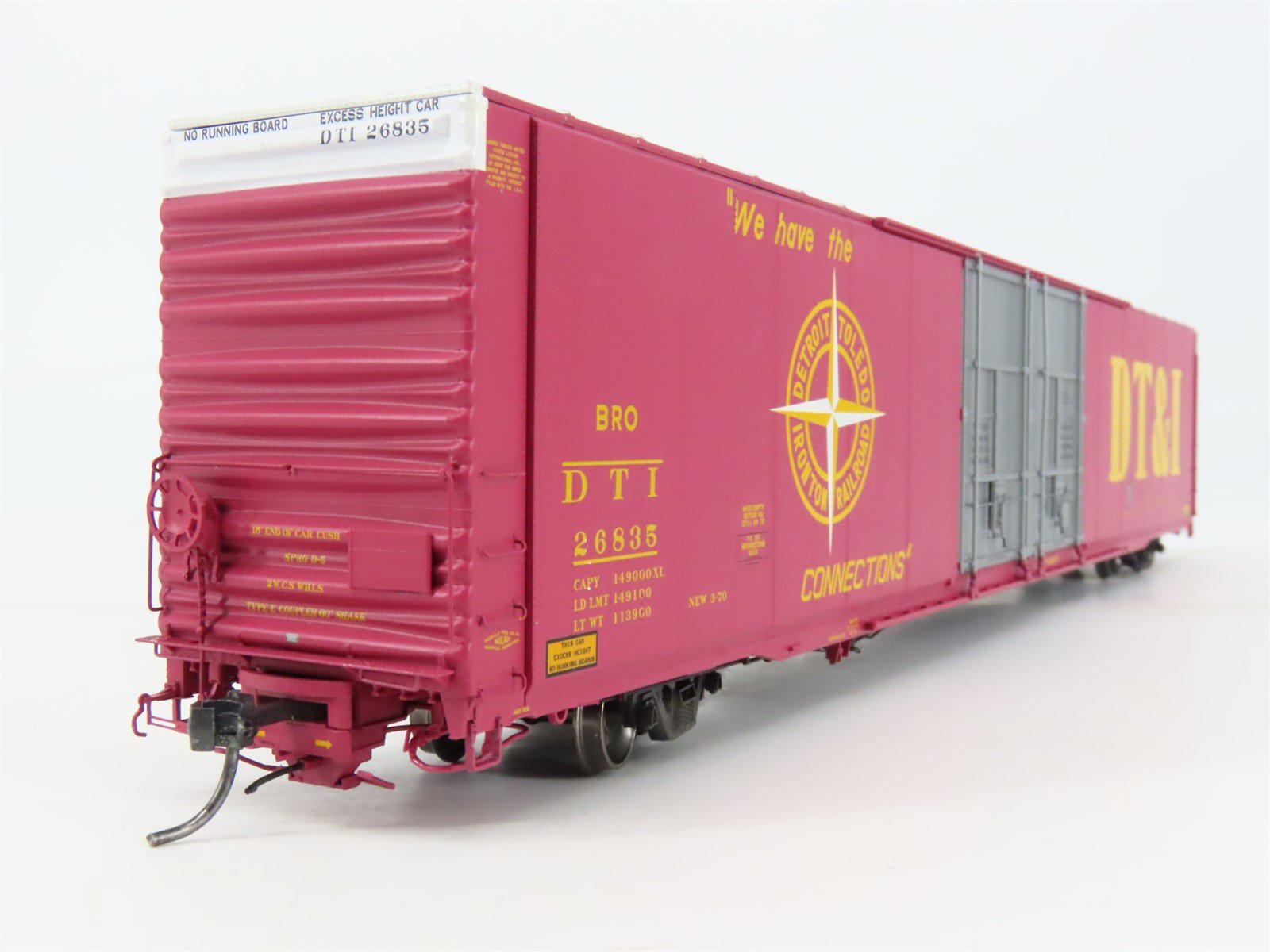 HO Scale Tangent 25046-05 DT&I 86' Hi-Cube Double Plug Door Box Car #26835