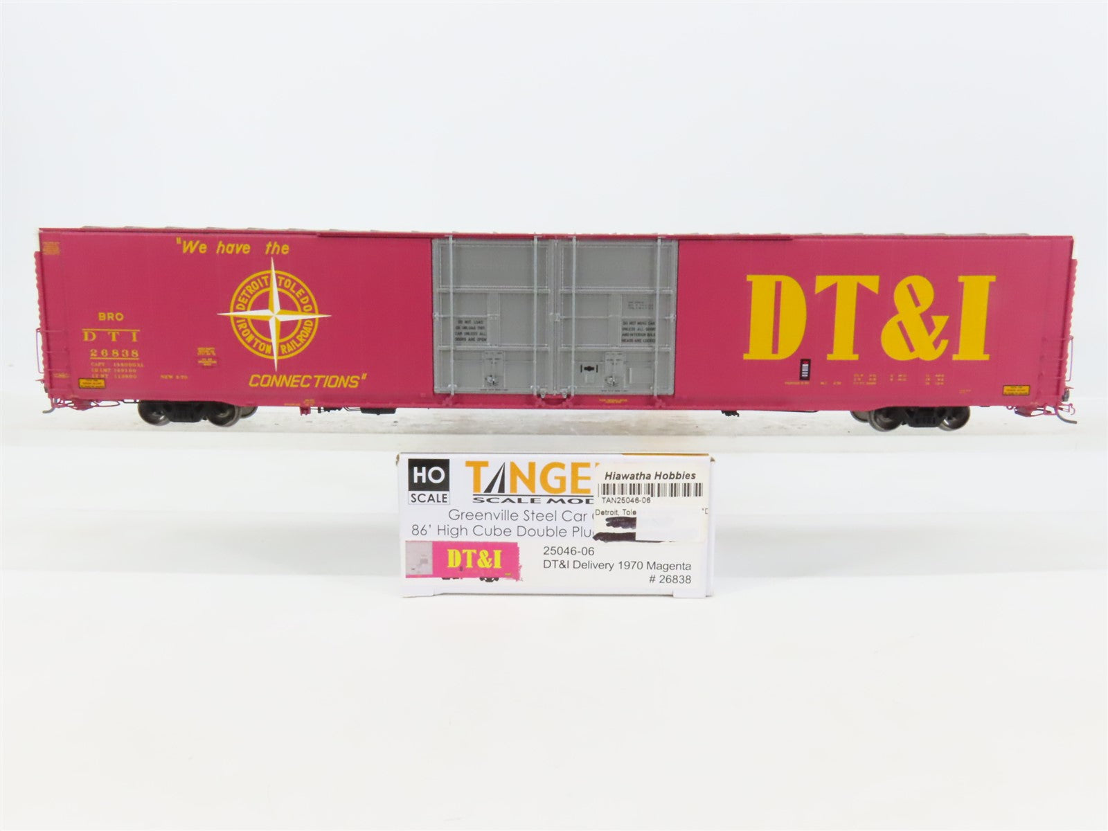 HO Scale Tangent 25046-06 DT&I 86' Hi-Cube Double Plug Door Box Car #26838