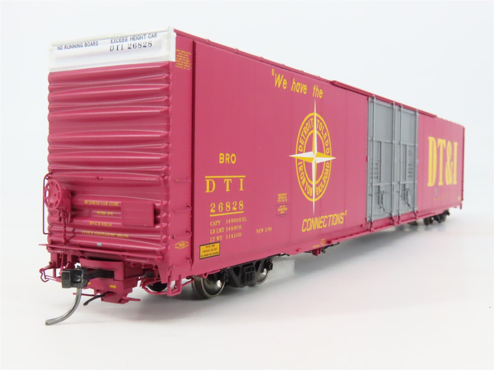 HO Scale Tangent 25046-03 DT&I 86' Hi-Cube Double Plug Door Box Car #26828