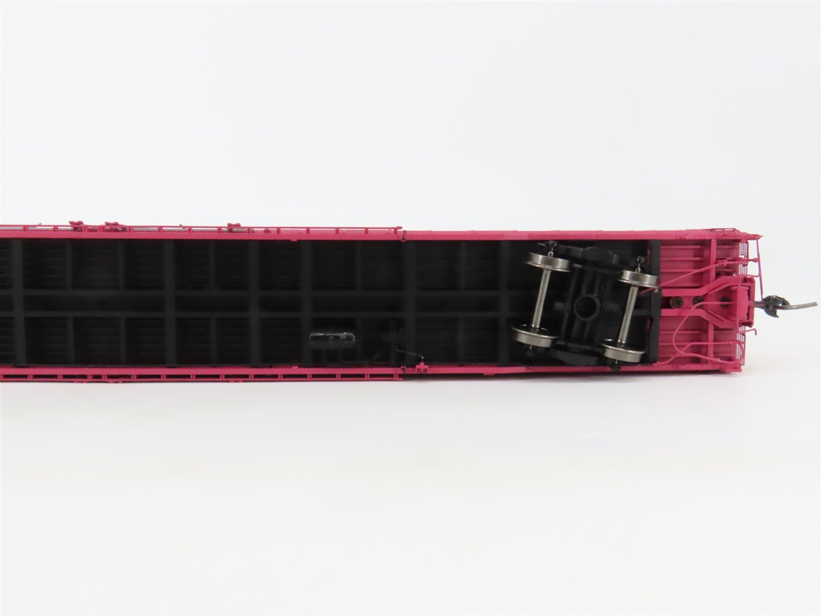 HO Scale Tangent 25046-03 DT&I 86' Hi-Cube Double Plug Door Box Car #26828