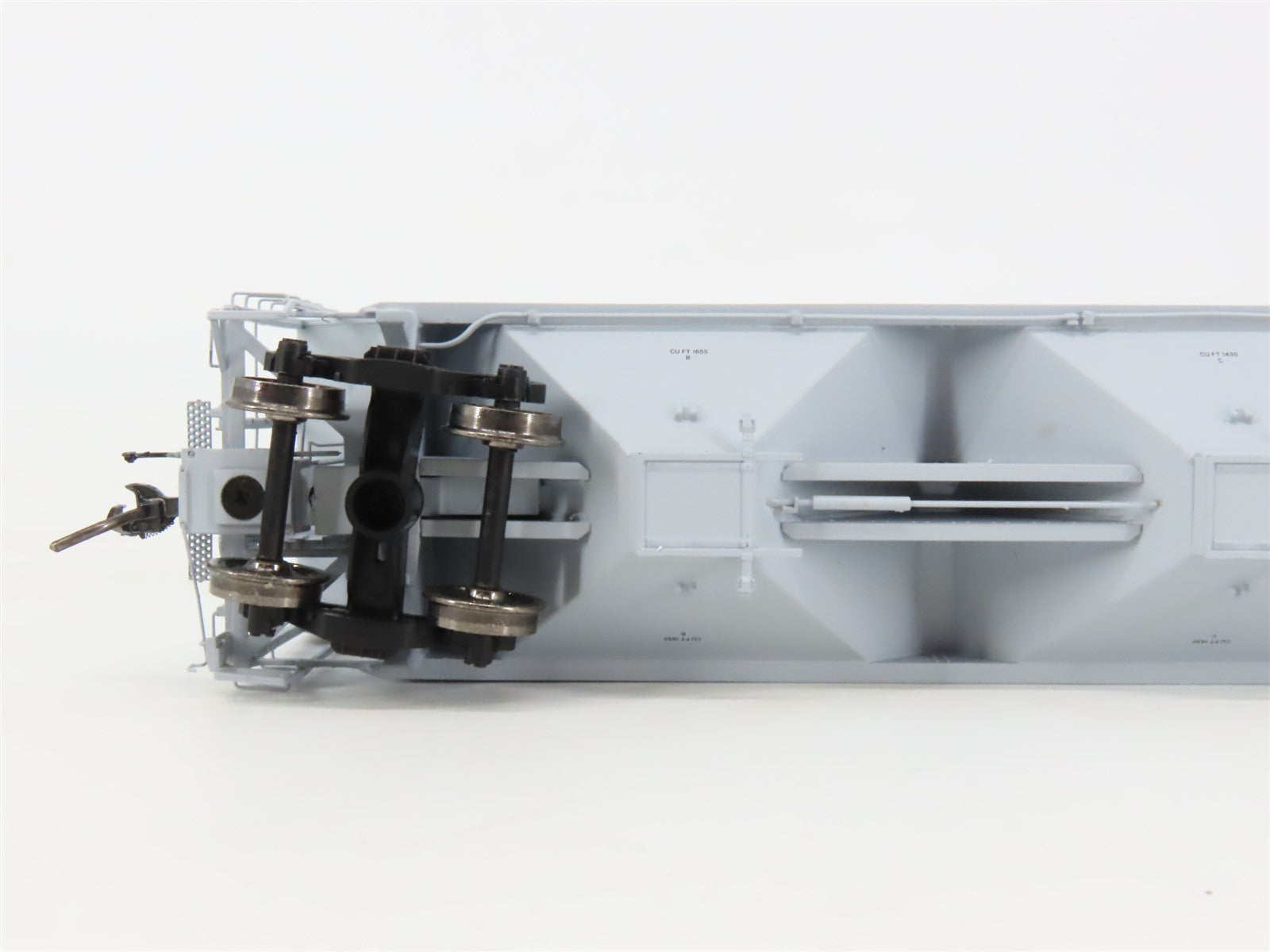 HO Scale Tangent 10019-01 EL Erie Lackawanna 3-Bay PS4740 Covered Hopper #20190