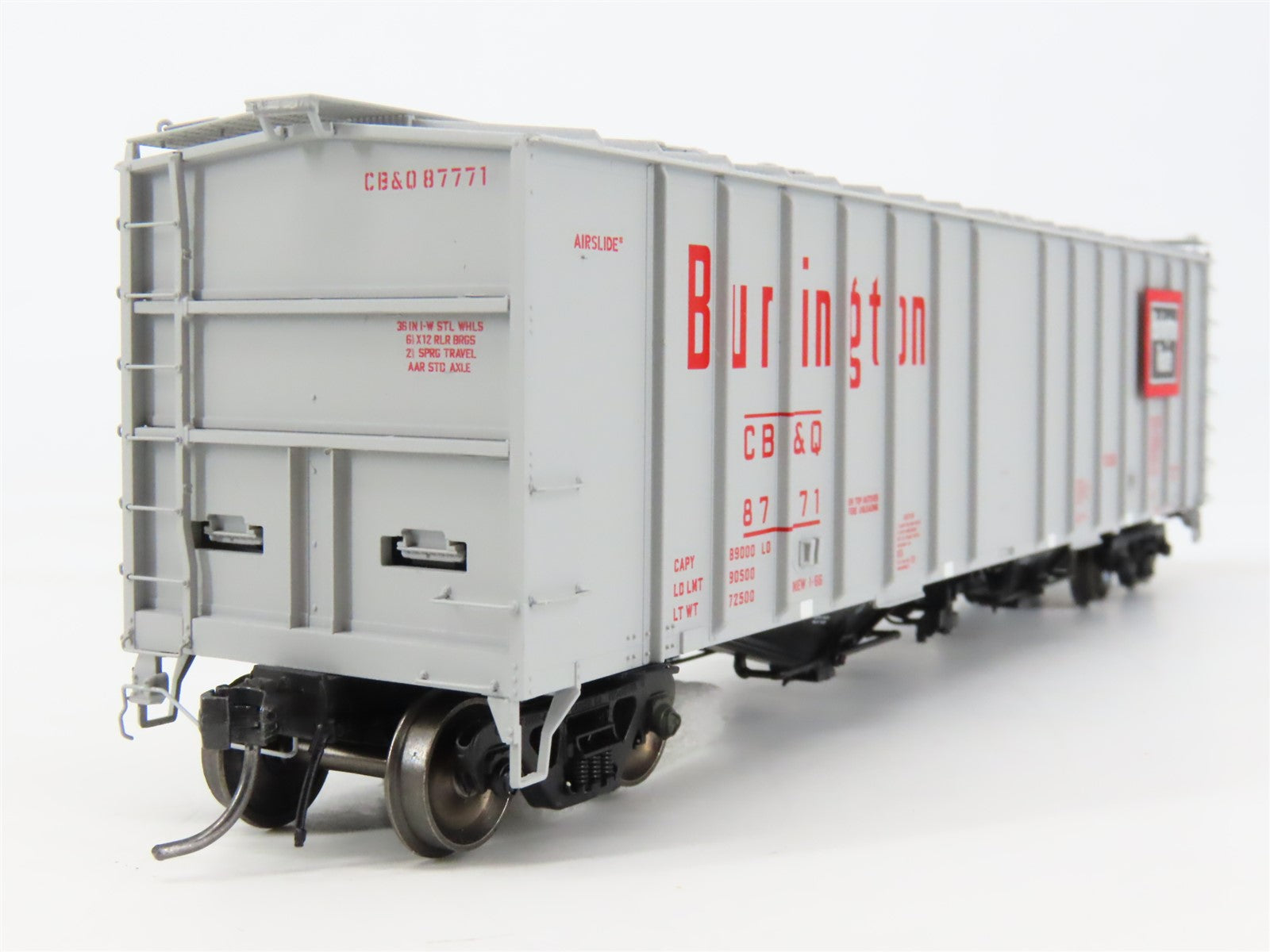 HO Scale Tangent 16049-03 CB&Q Burlington 2-Bay Airslide Covered Hopper #87771
