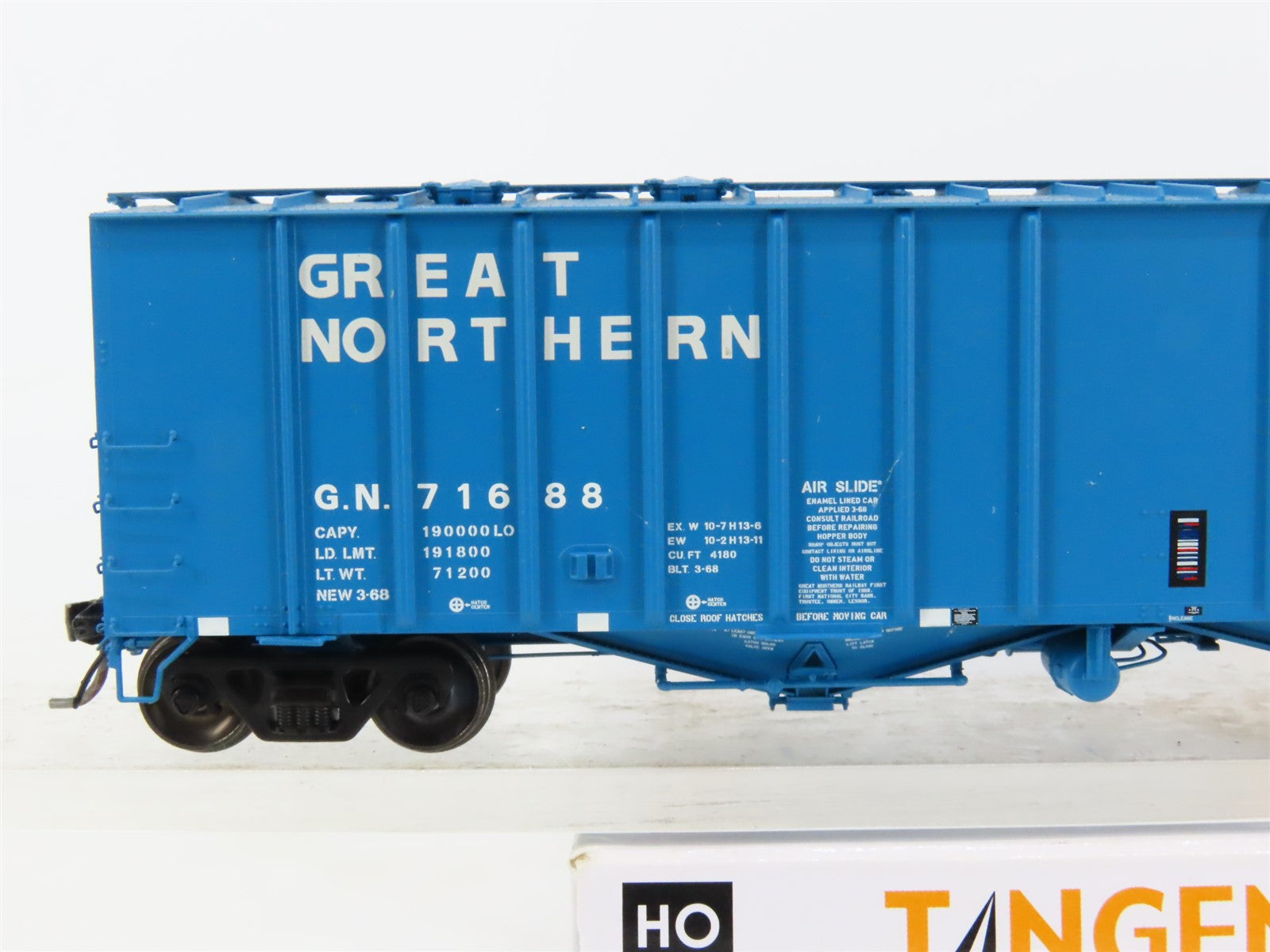 HO Scale Tangent 16051-02 GN 