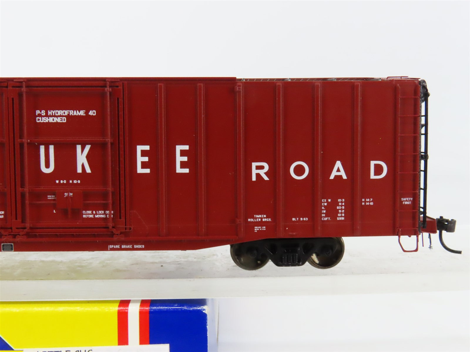 HO Scale Athearn Genesis G4506 MILW Milwaukee 60' PS Auto Parts Box Car #4014
