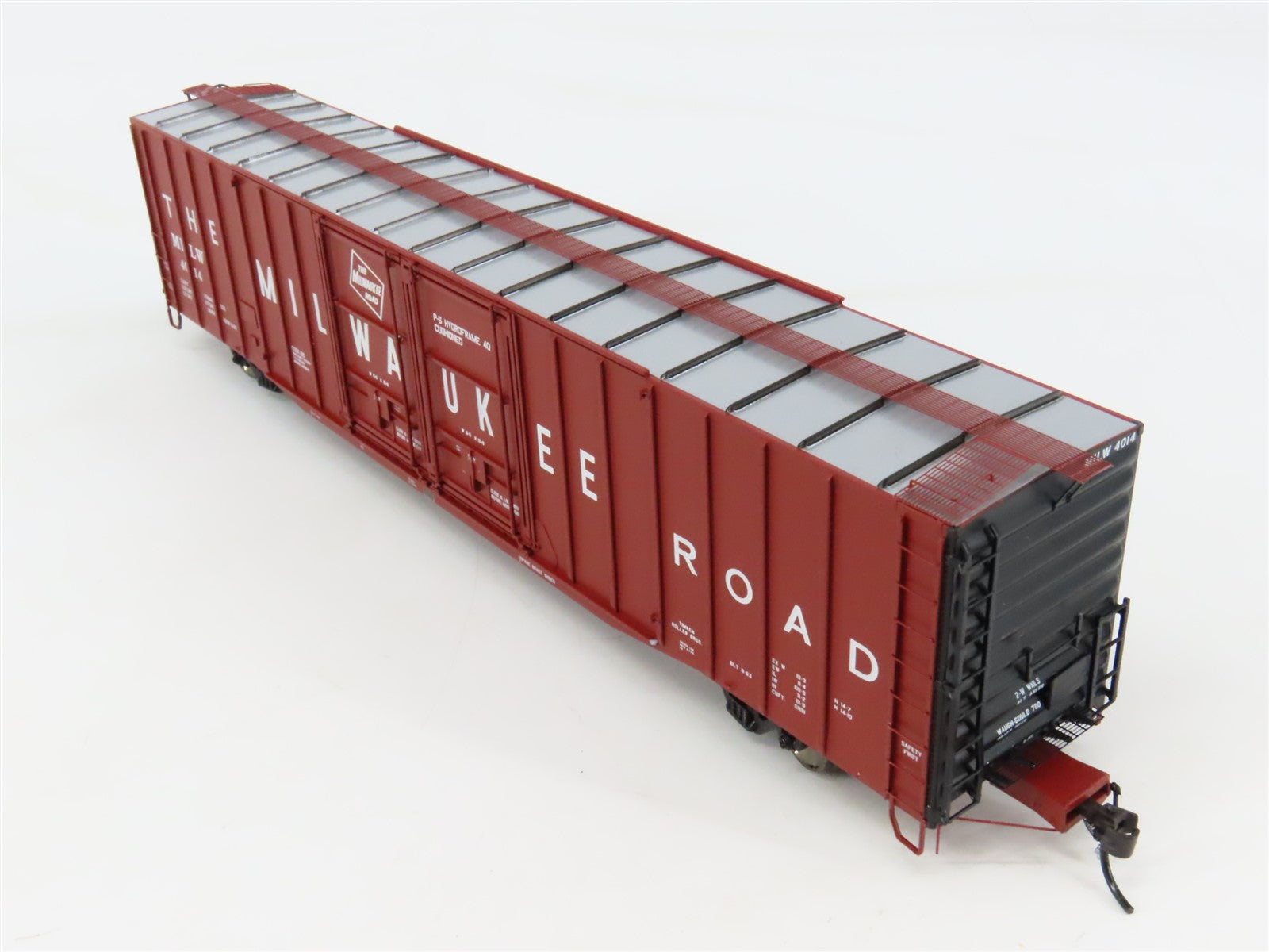 HO Scale Athearn Genesis G4506 MILW Milwaukee 60' PS Auto Parts Box Car #4014