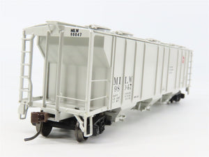 HO Scale Athearn 93741 MIW Milwaukee Road 3-Bay PS 2893 Covered Hopper #98047