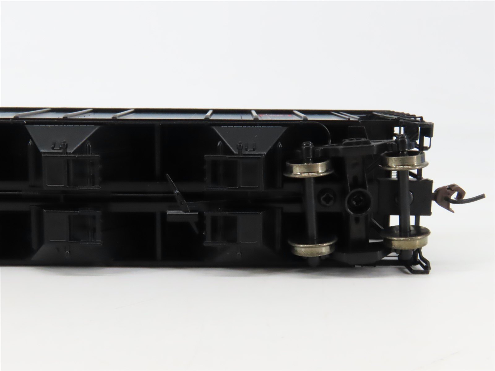 HO Scale Athearn 93756 CB&Q Burlington Route 3-Bay PS 2893 Covered Hopper #85053