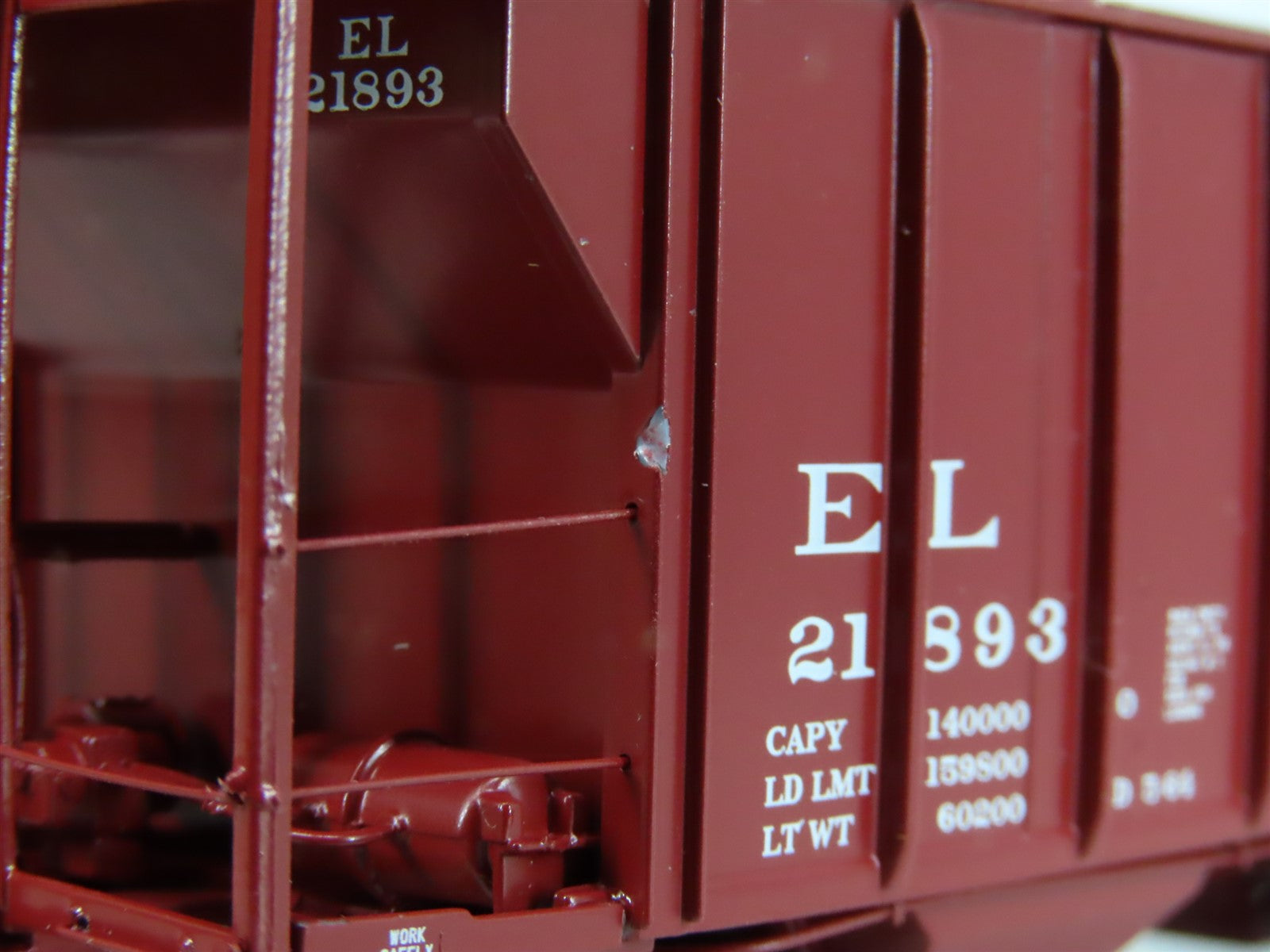 HO Scale Athearn 89030 EL Erie Lackawanna 3-Bay PS 2893 Covered Hopper #21893