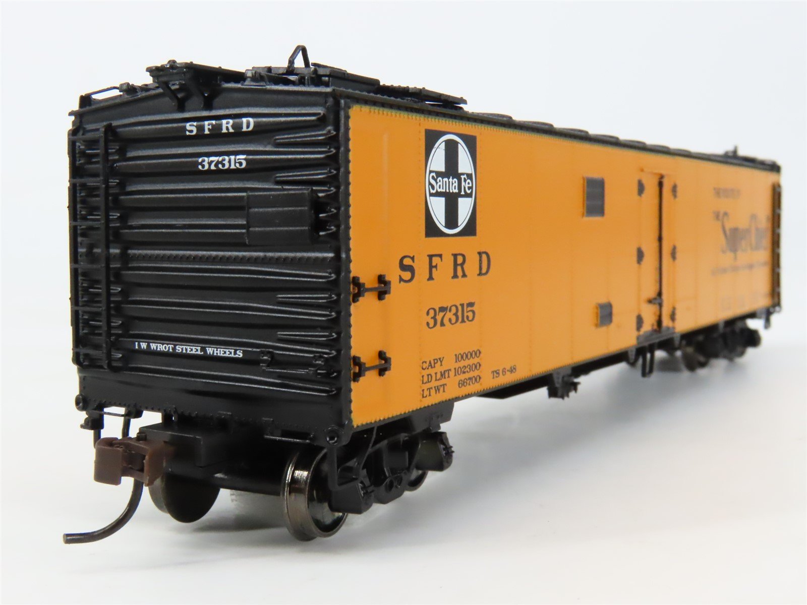 HO Scale Athearn 94521 SFRD ATSF Super Chief 50' Steel Ice Bunker Reefer #37315