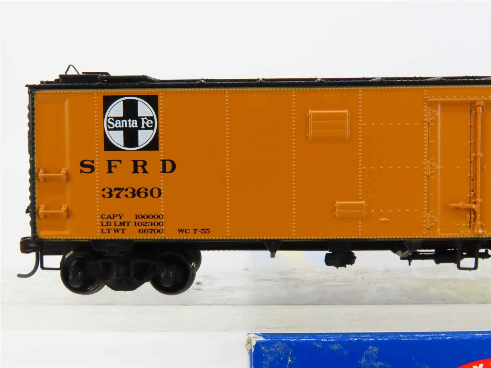HO Scale Athearn 94530 SFRD ATSF El Capitan 50' Steel Ice Bunker Reefer #37360