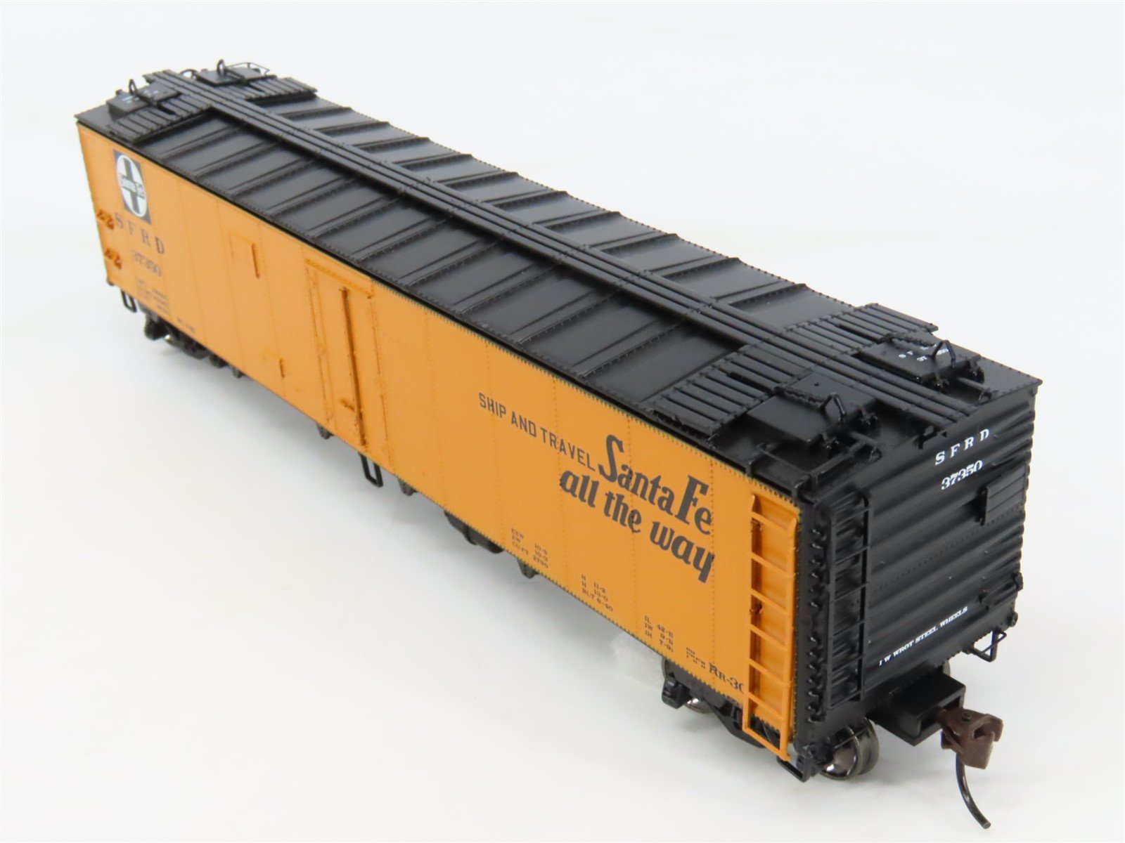 HO Scale Athearn 94528 SFRD ATSF El Capitan 50' Steel Ice Bunker Reefer #37350