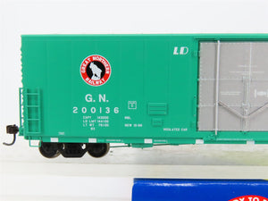 HO Scale Athearn 88957 GN Great Northern 50' PC&F Plug Door Box Car #200136