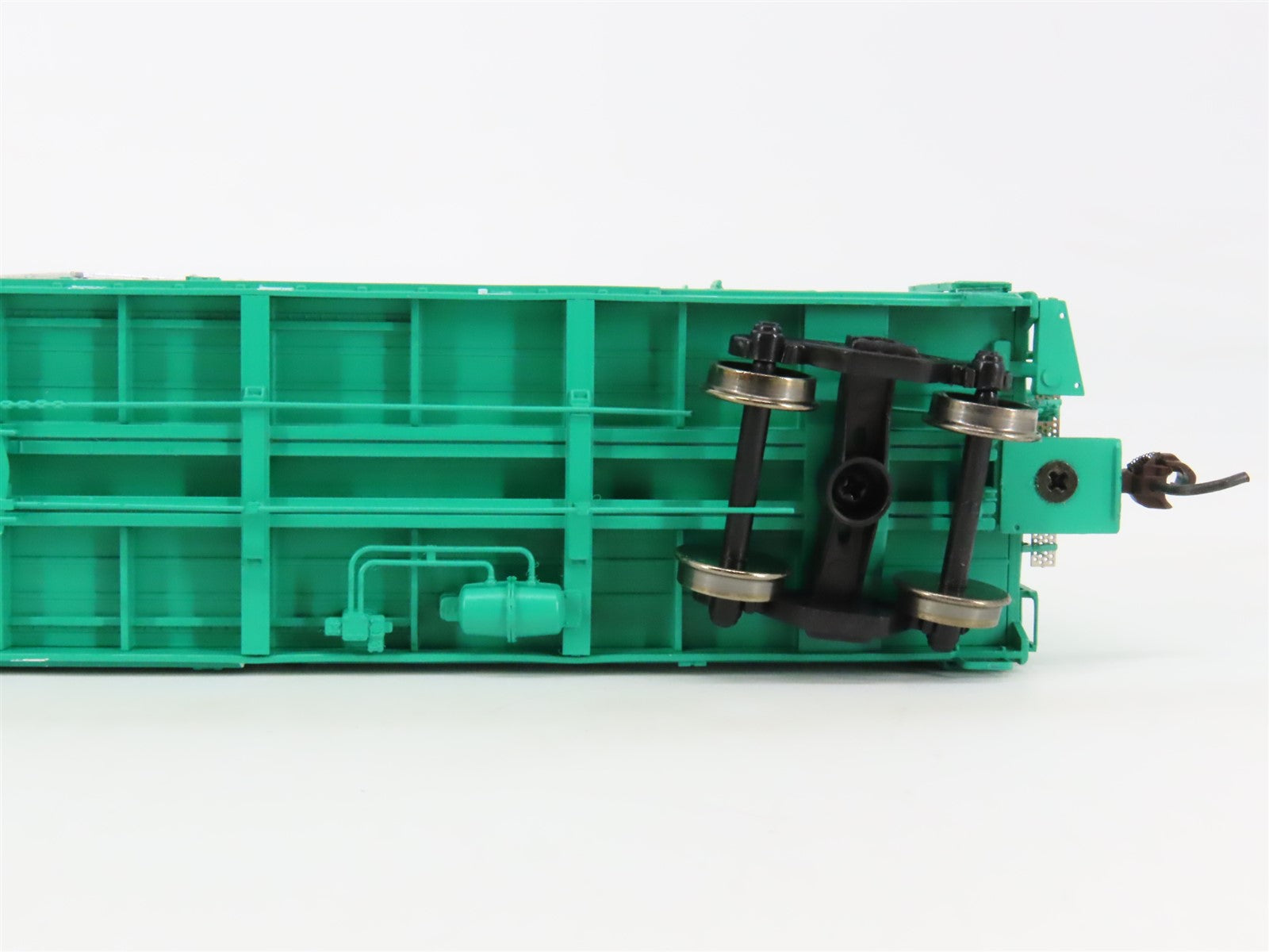 HO Scale Athearn 88957 GN Great Northern 50' PC&F Plug Door Box Car #200136