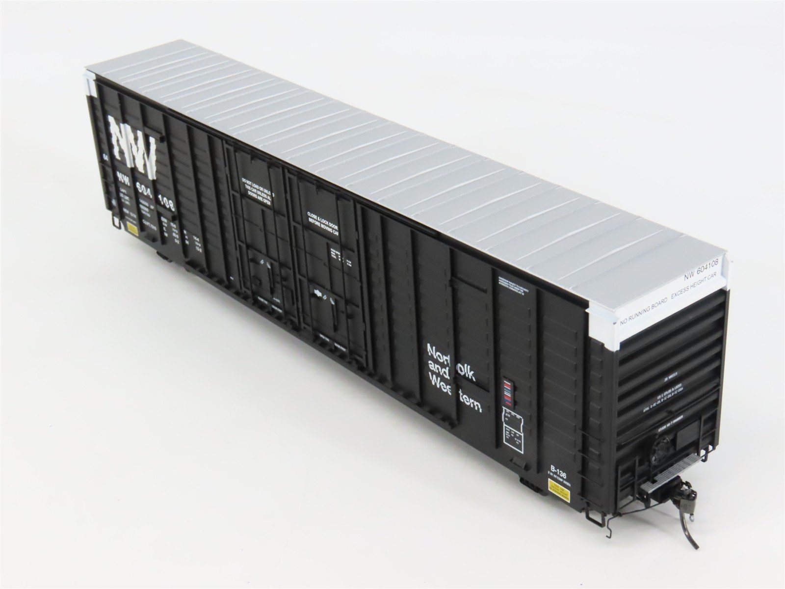 HO Scale ExactRail EP-80610-1 NW Norfolk & Western 60' Box Car 604108 RTR