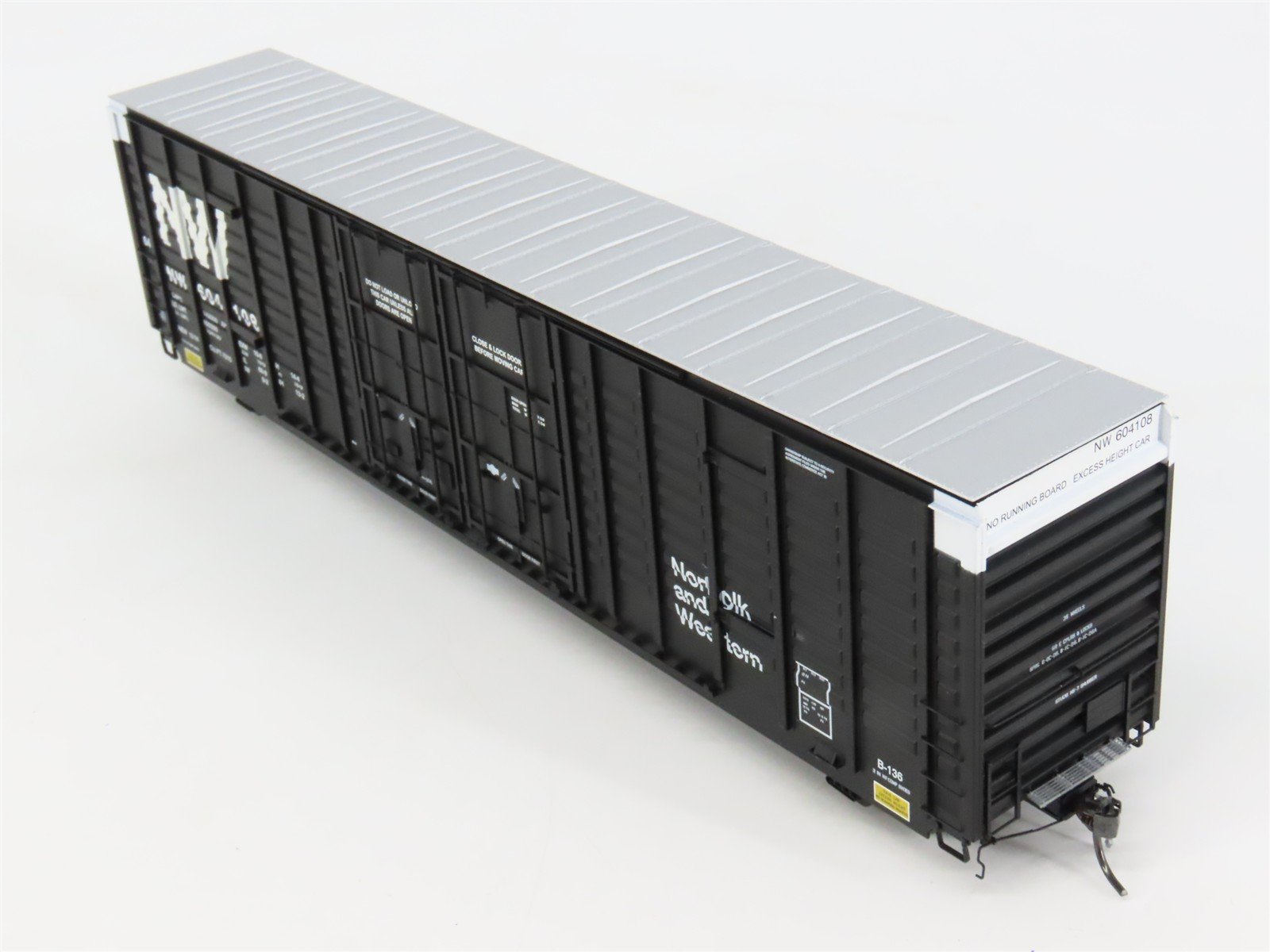 HO Scale ExactRail EP-80610-1 NW Norfolk & Western 60' Box Car 604108 RTR