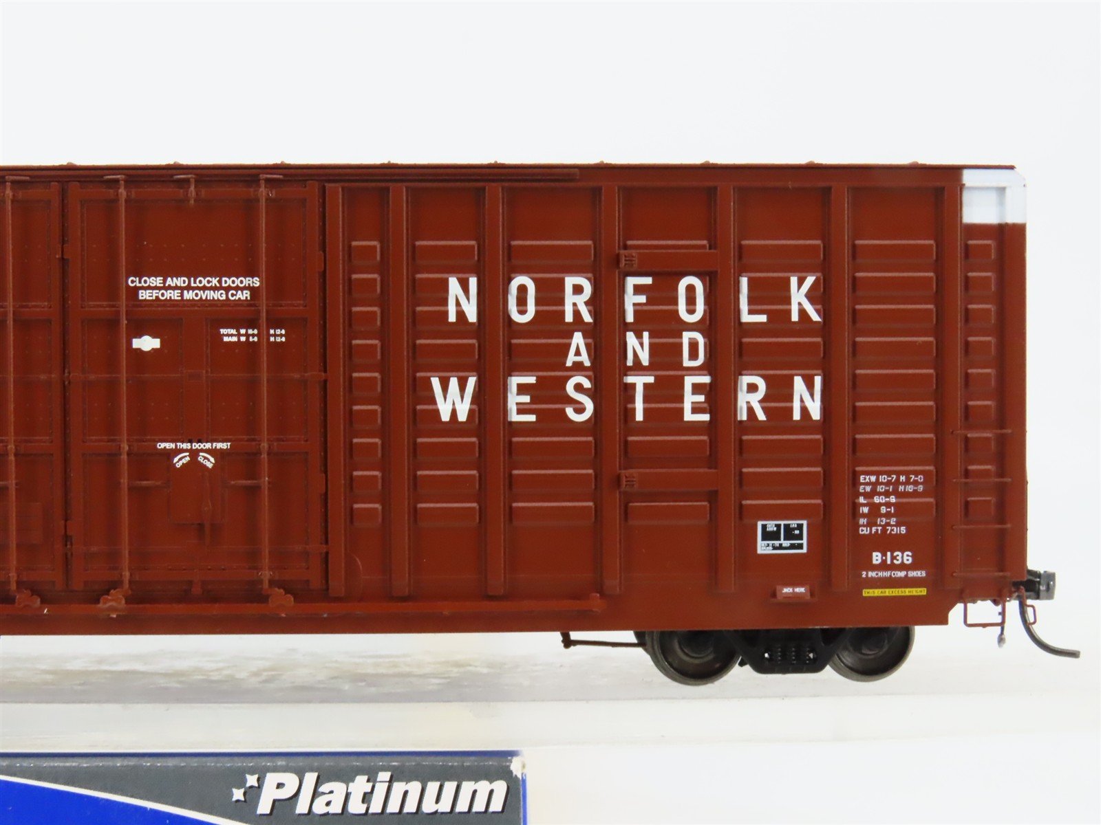 HO Scale ExactRail EP-80602-1 NW Norfolk & Western 60' Waffle Side Box Car RTR