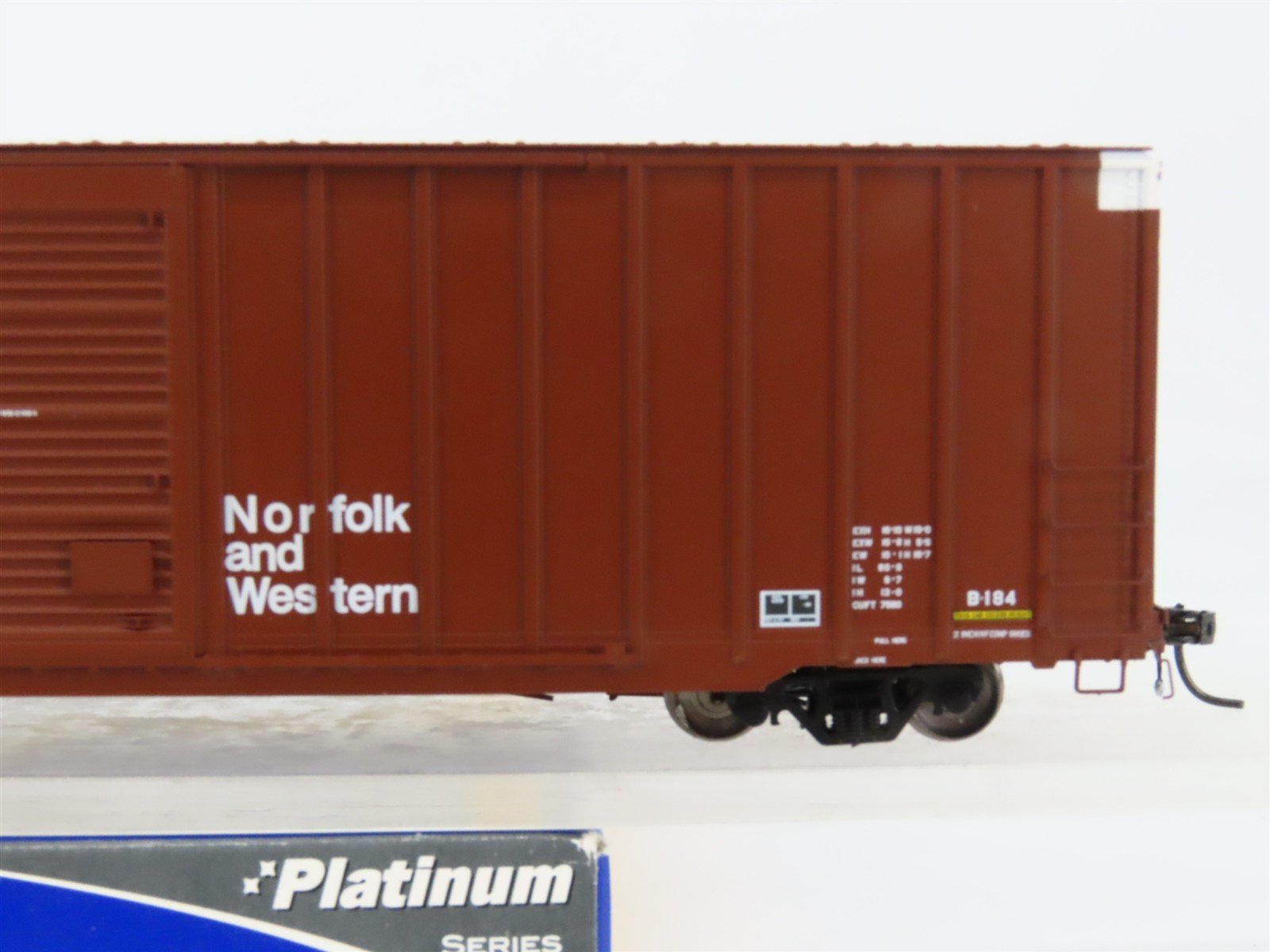 HO Scale ExactRail EP-80411-2 NW Norfolk & Western 60' Box Car 604569 RTR