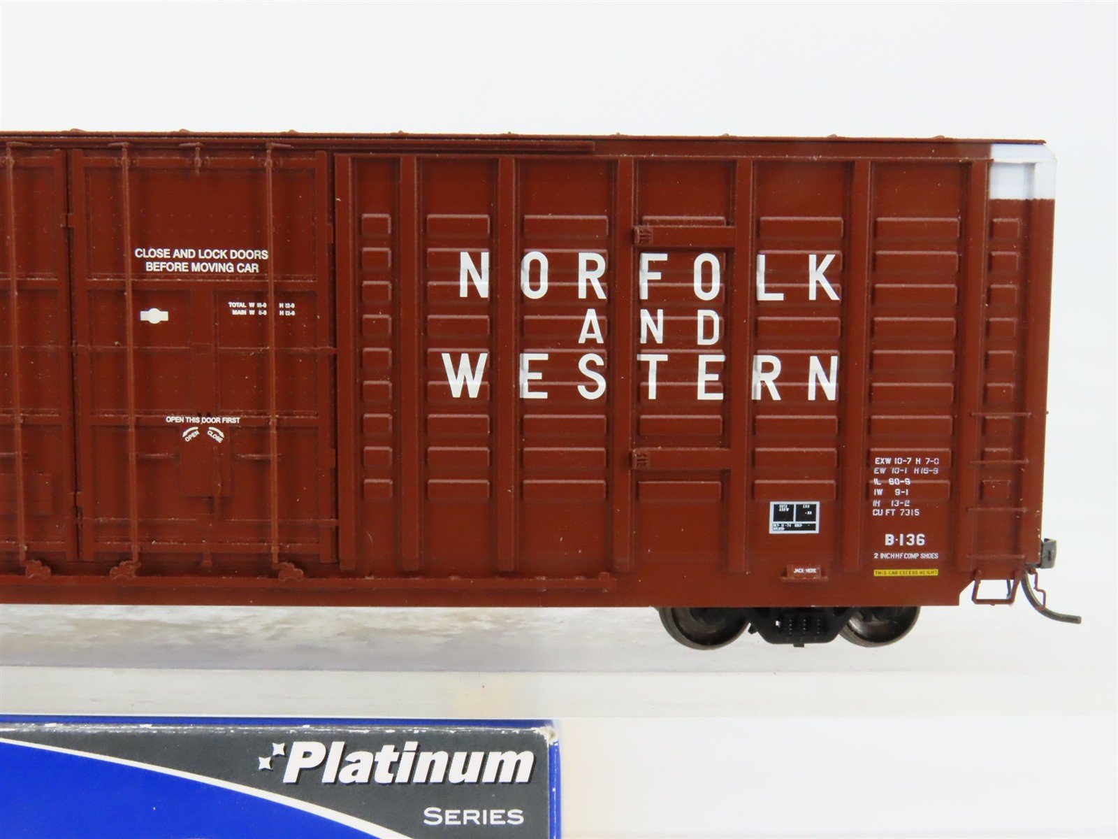 HO Scale ExactRail EP-80602-6 NW Norfolk & Western 60' Waffle Side Box Car RTR