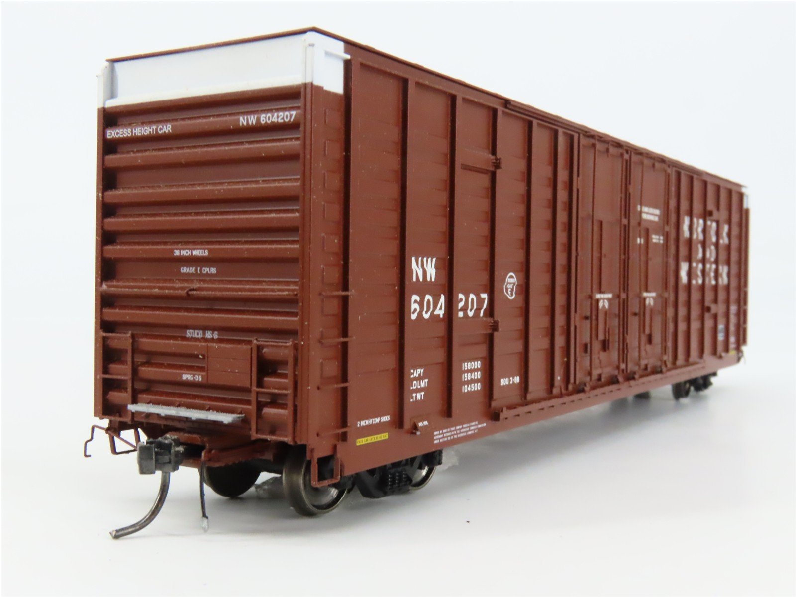 HO Scale ExactRail EP-80602-6 NW Norfolk & Western 60' Waffle Side Box Car RTR