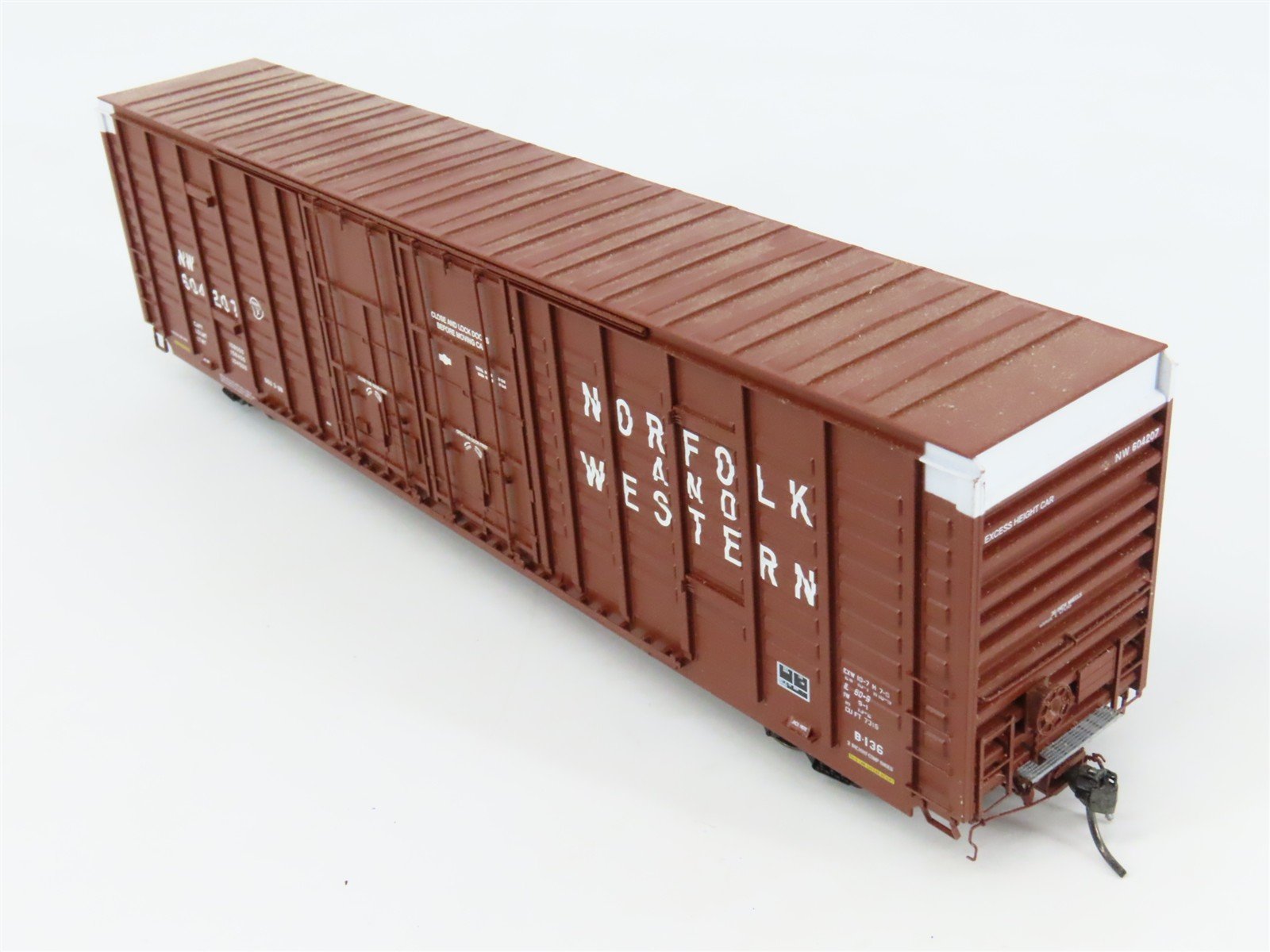 HO Scale ExactRail EP-80602-6 NW Norfolk & Western 60' Waffle Side Box Car RTR