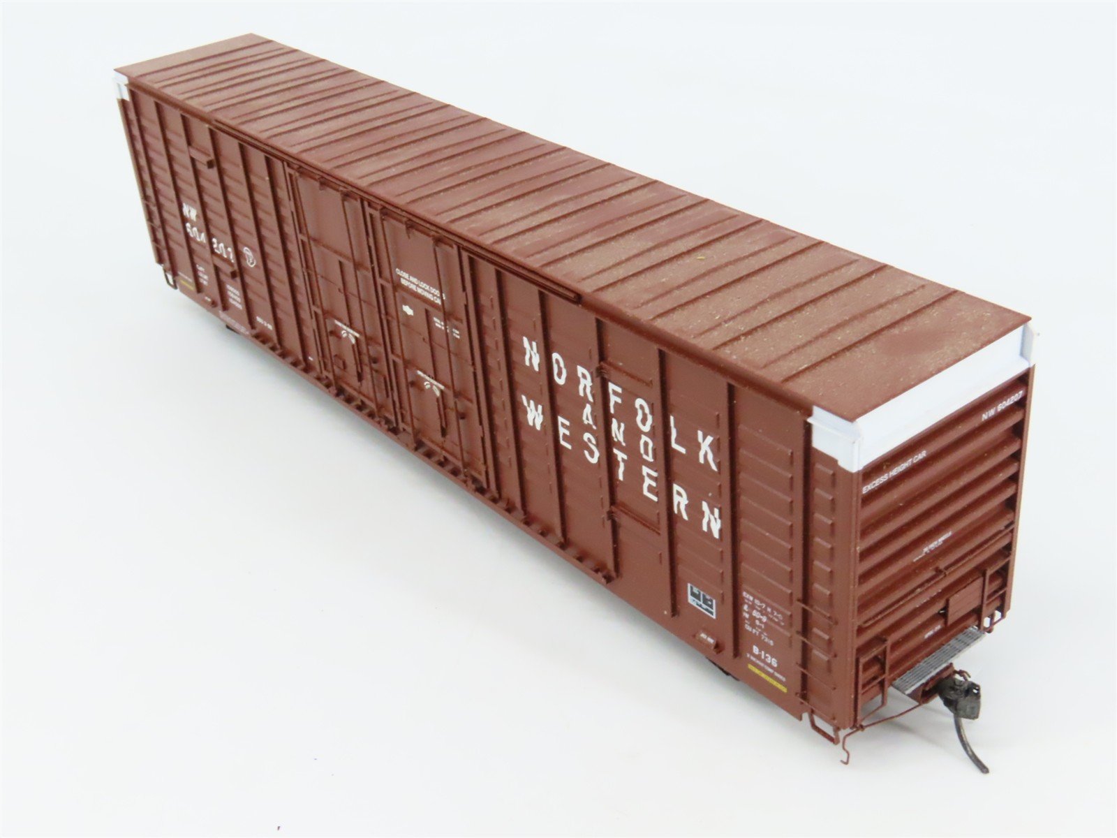 HO Scale ExactRail EP-80602-6 NW Norfolk & Western 60' Waffle Side Box Car RTR