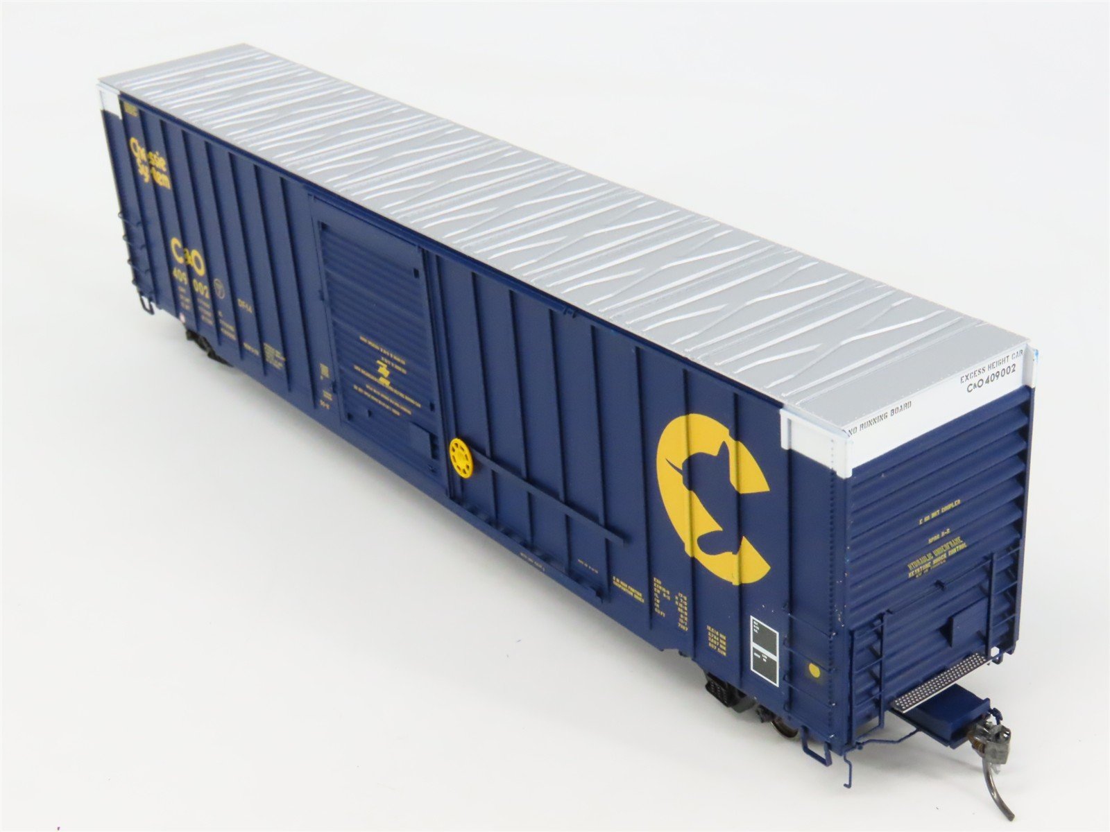 HO Scale ExactRail EP-80402-1 C&O Chessie System 60' Box Car 409002 RTR