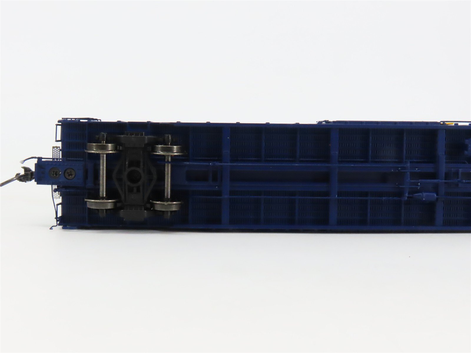 HO Scale ExactRail EP-80402-1 C&O Chessie System 60' Box Car 409002 RTR