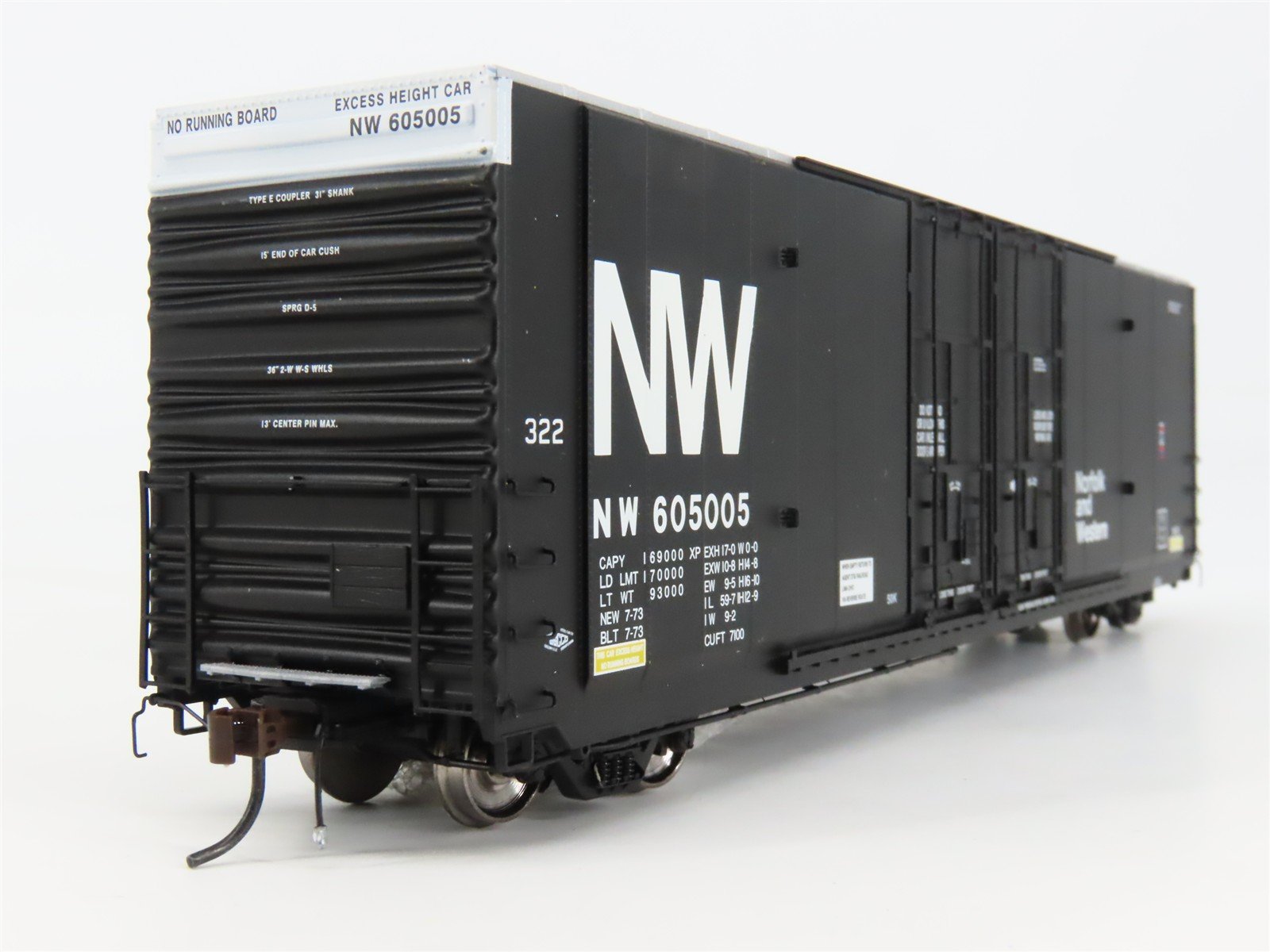 HO Scale ExactRail EP-80303-2 Norfolk & Western 60' Double Plug Door Box Car RTR