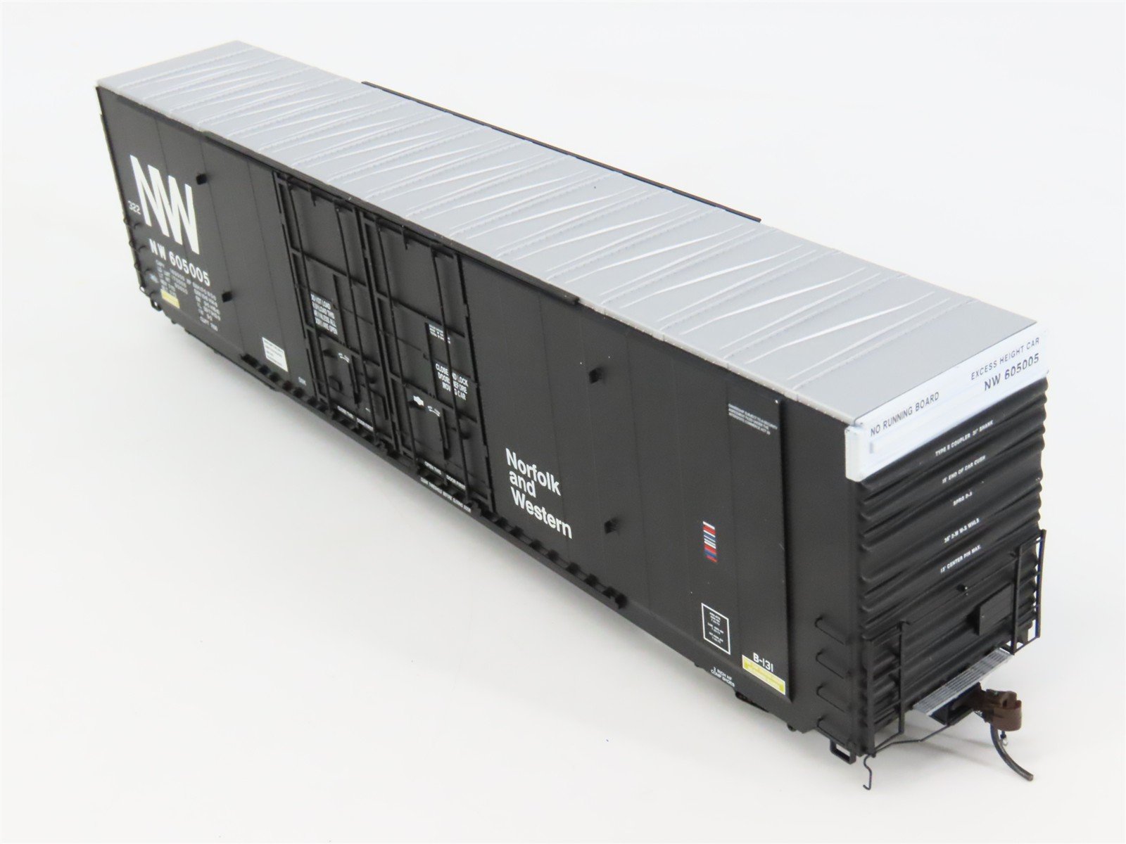 HO Scale ExactRail EP-80303-2 Norfolk & Western 60' Double Plug Door Box Car RTR