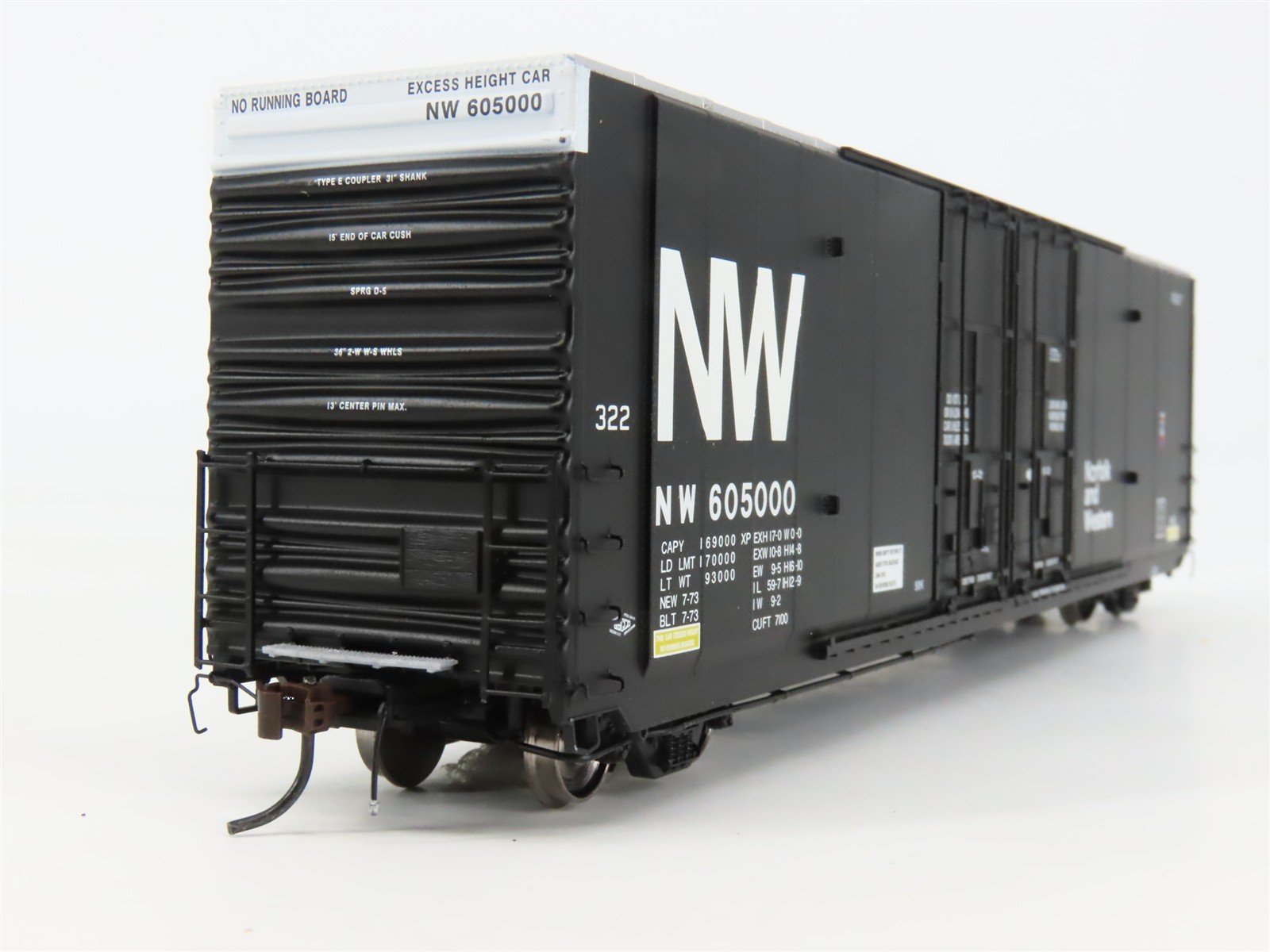 HO Scale ExactRail EP-80303-1 NW Norfolk & Western 60' Box Car 605000 RTR