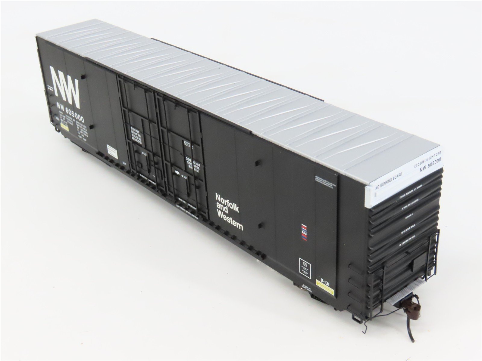 HO Scale ExactRail EP-80303-1 NW Norfolk & Western 60' Box Car 605000 RTR