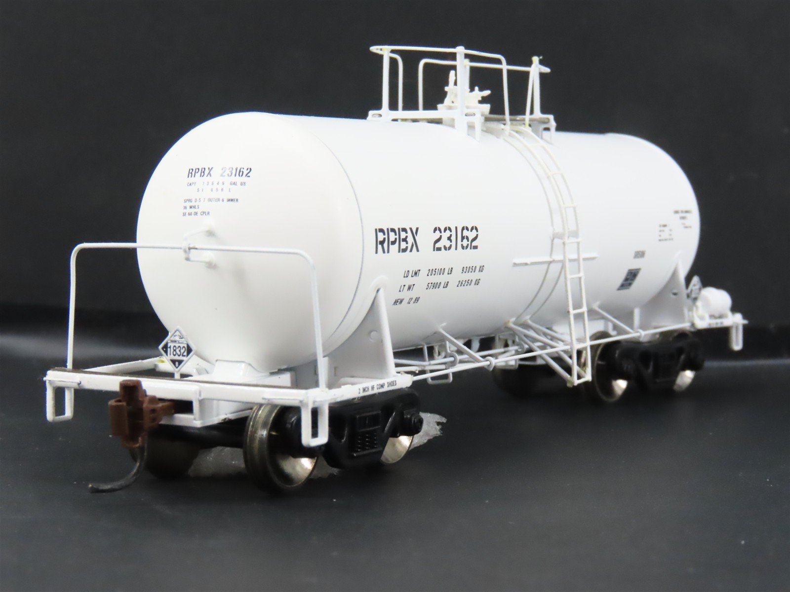 HO Scale Athearn 96108 RPBX 40' 13,000 Gallon Acid Tank Car 23162 RTR