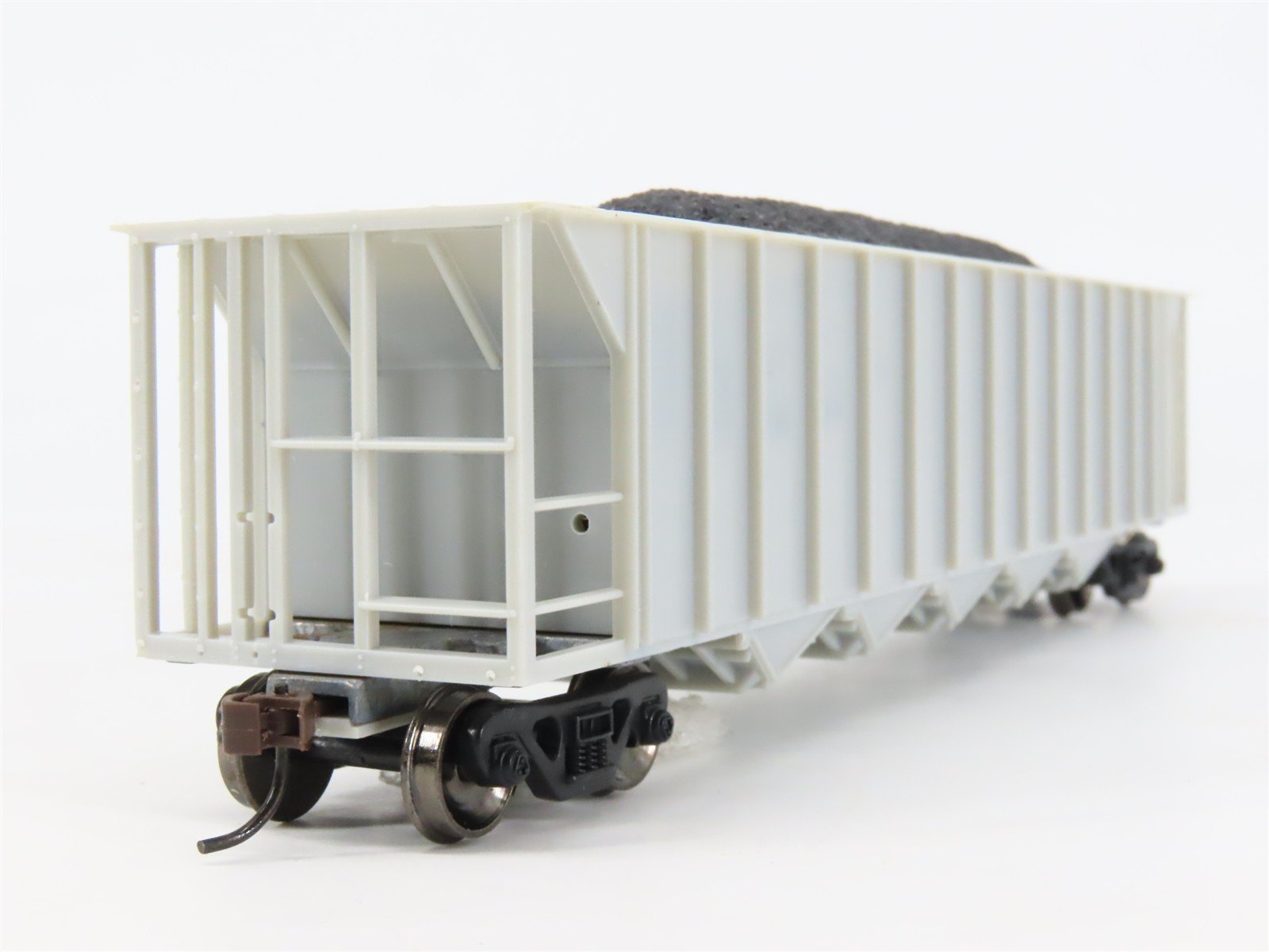 HO Scale Athearn 94600 Undecorated 5-Bay Rapid-Discharge Hopper RTR
