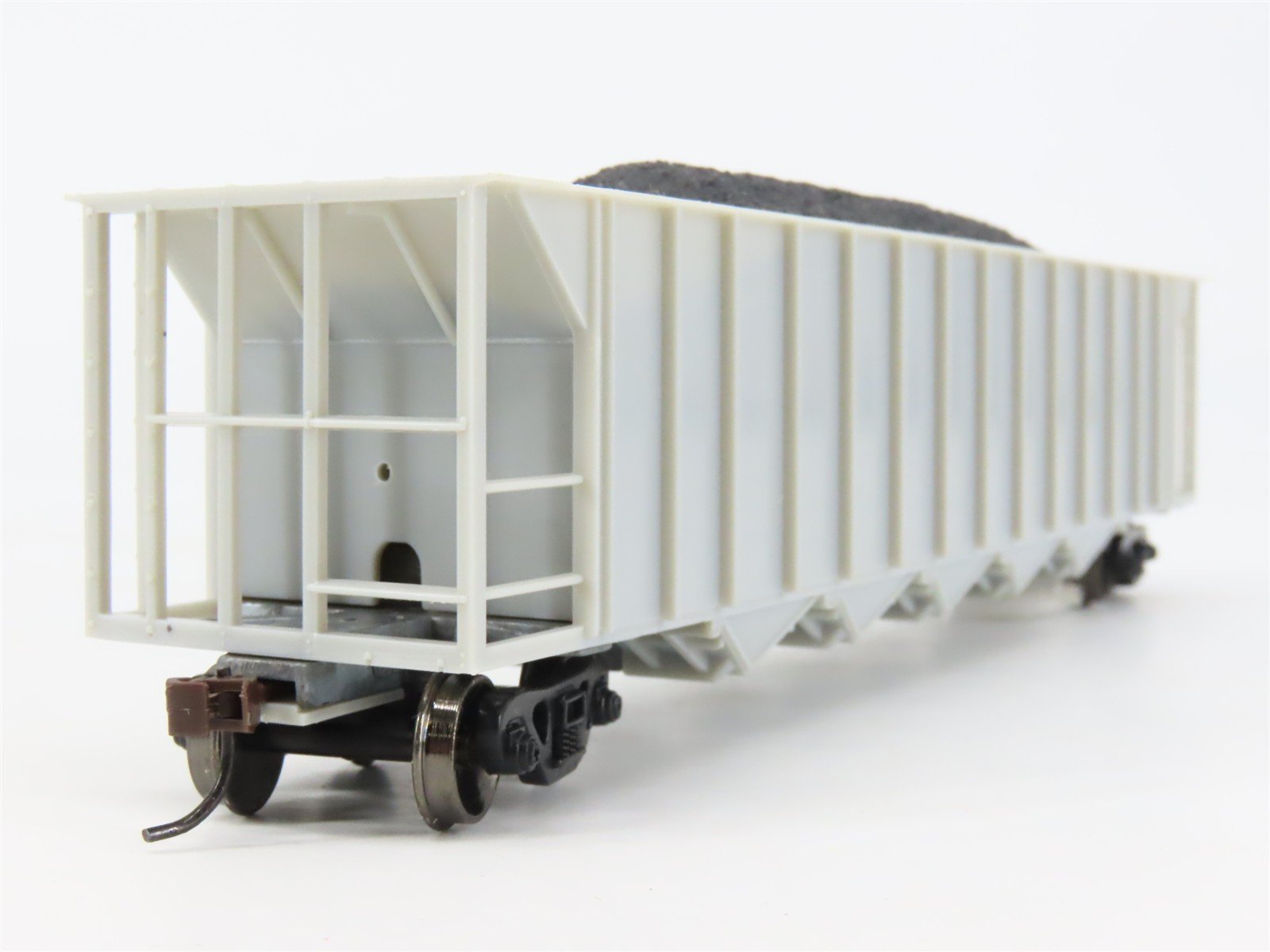 HO Scale Athearn 94600 Undecorated 5-Bay Rapid-Discharge Hopper RTR