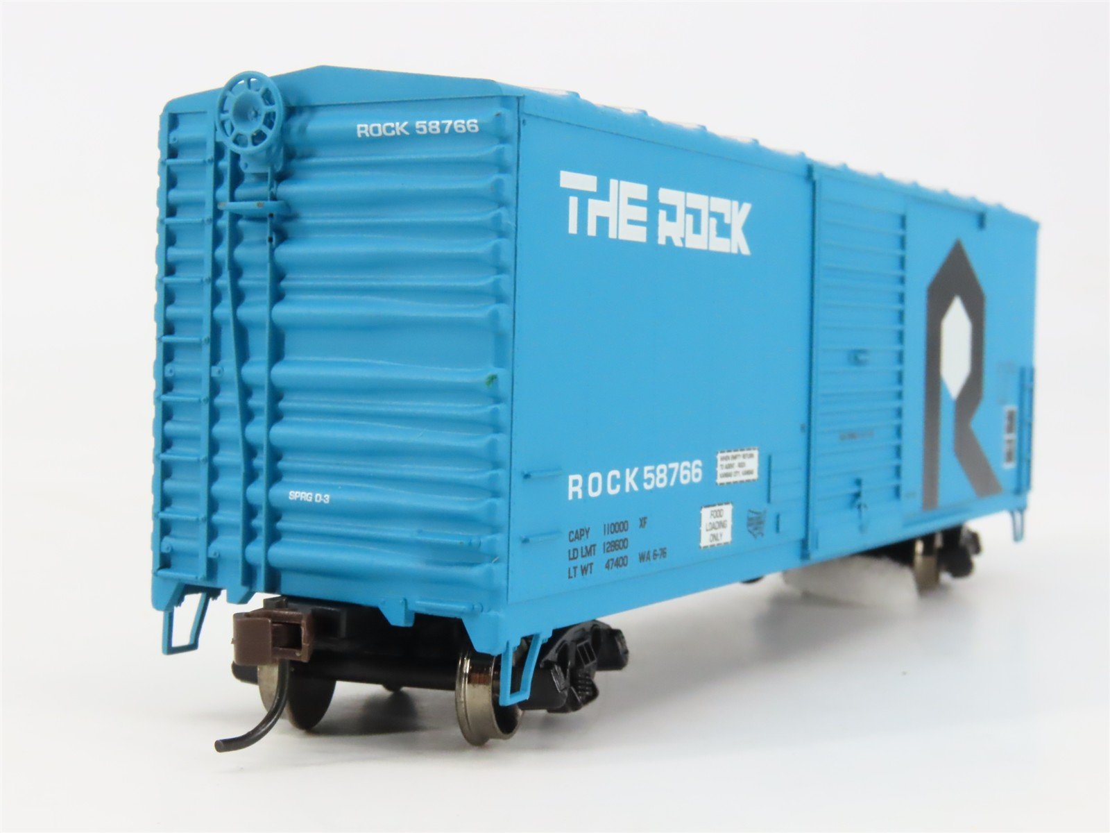 Athearn 70121 Rock Island 40' Box Car 58766 RTR