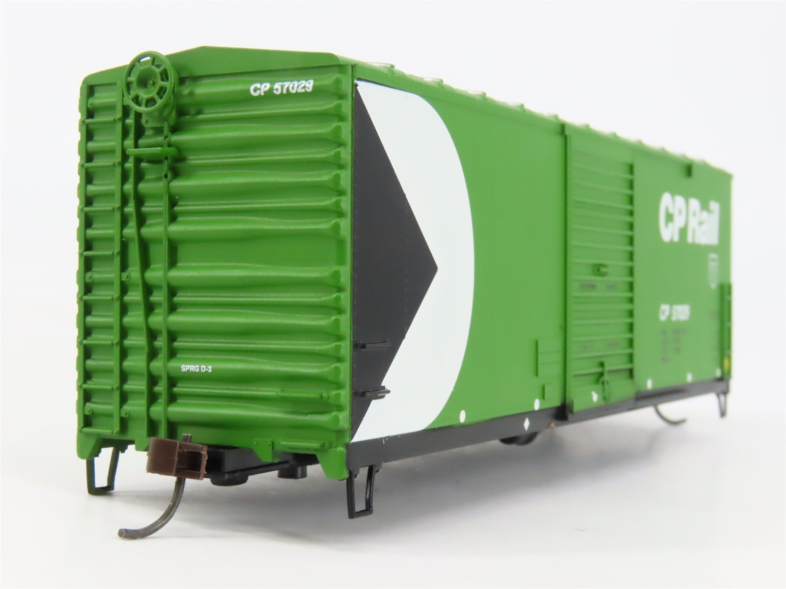 HO Scale Athearn 70123 CP Rail 40' Modernized Box Car 57029 RTR
