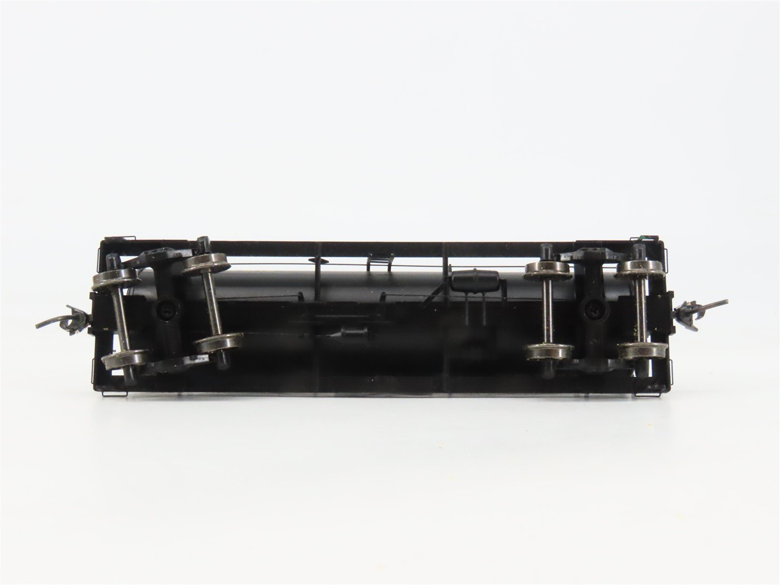 HO Scale Red Caboose RR-33001-61 Union Tank Car Co. 10,000 Gallon Tank Car RTR