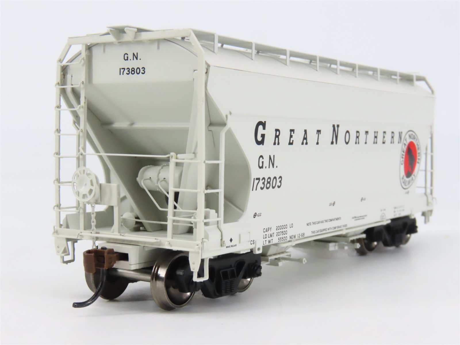 HO Scale Athearn ATH93979 GN Great Northern 2-Bay Covered Hopper 173803 RTR