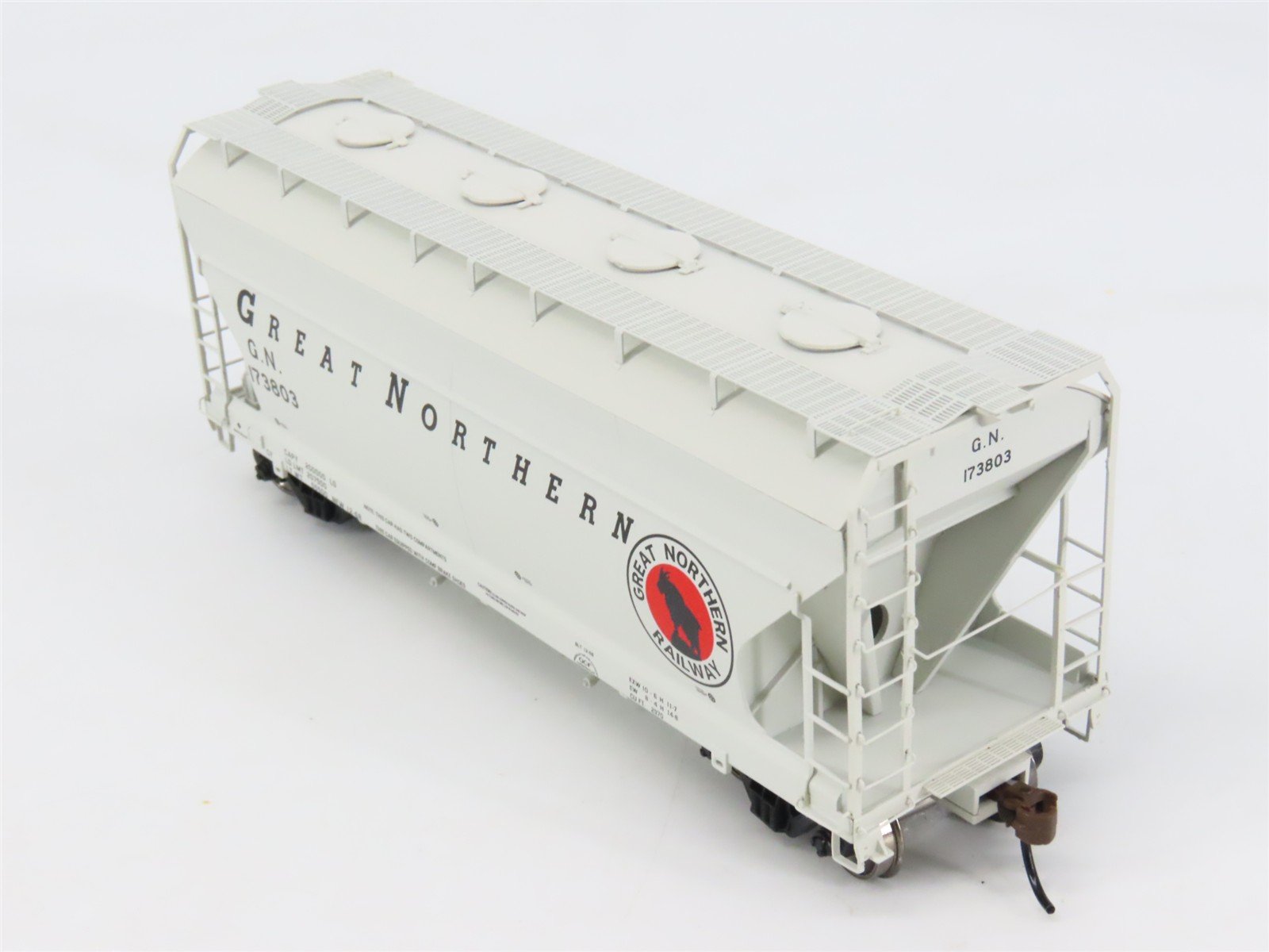 HO Scale Athearn ATH93979 GN Great Northern 2-Bay Covered Hopper 173803 RTR