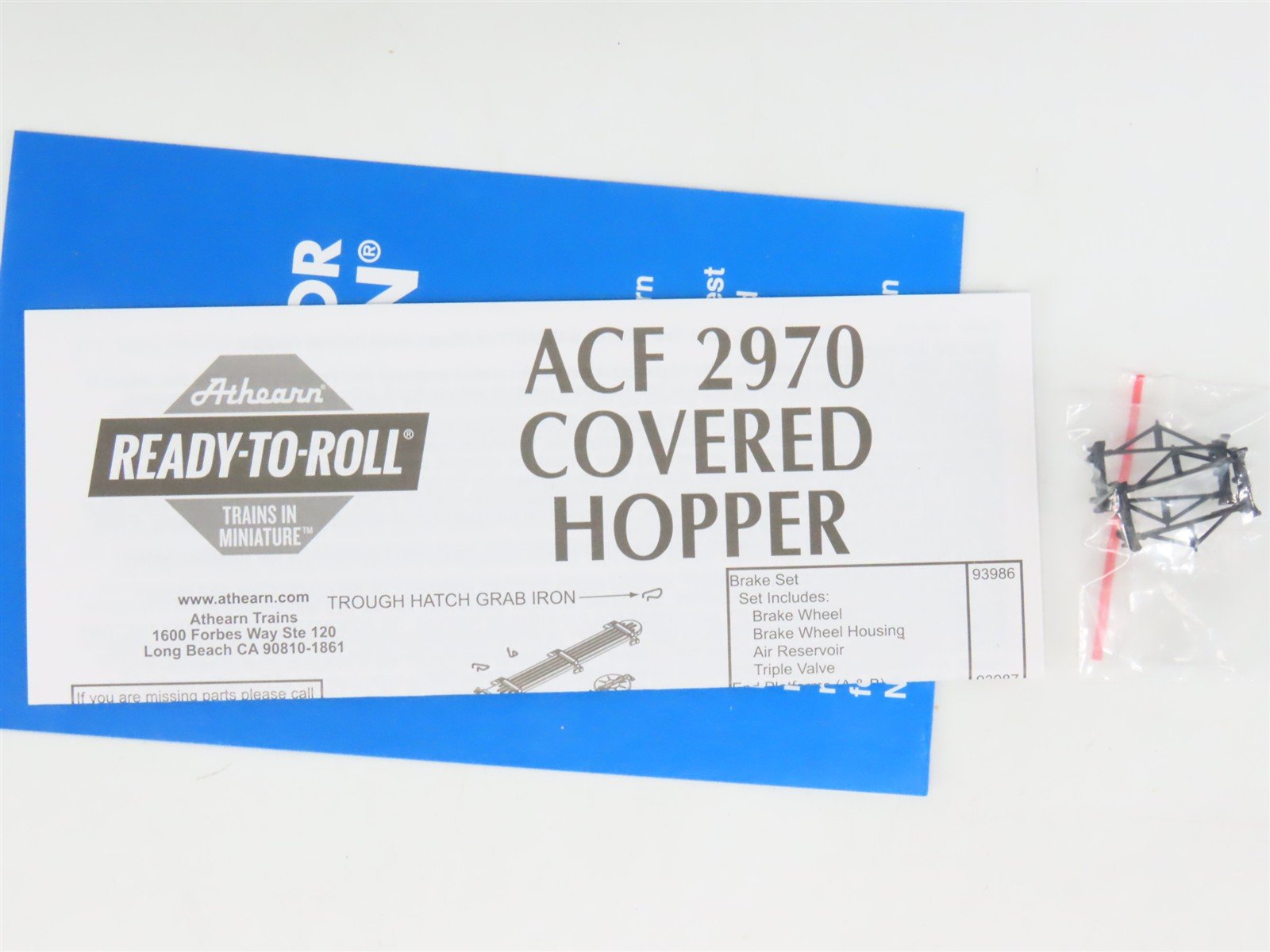 HO Scale Athearn ATH93979 GN Great Northern 2-Bay Covered Hopper 173803 RTR