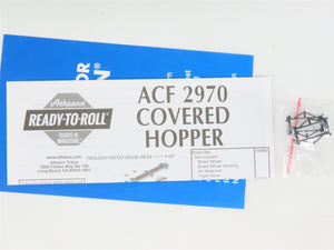 HO Scale Athearn ATH93979 GN Great Northern 2-Bay Covered Hopper 173803 RTR